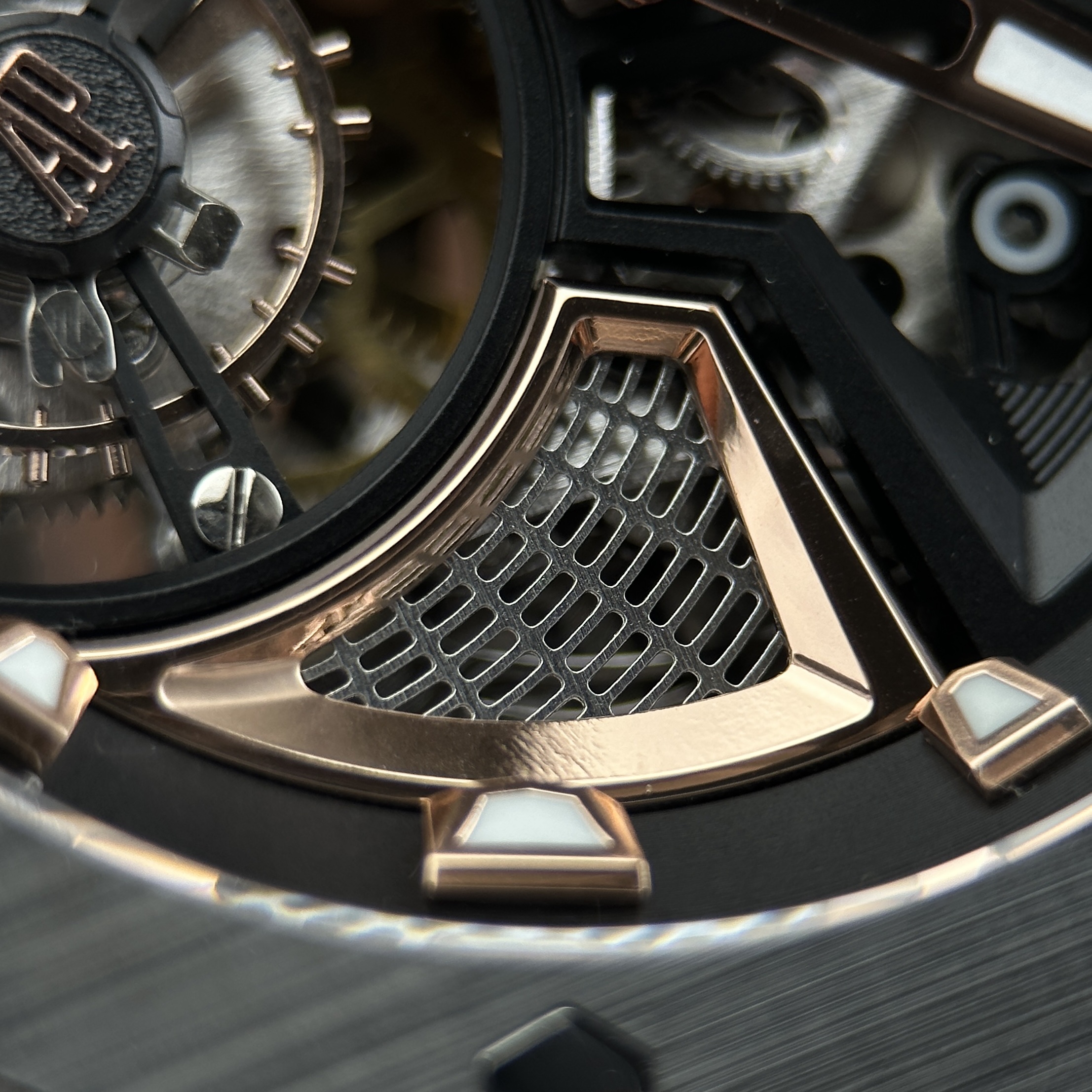 Audemars Piguet Royal Oak Flying Tourbillon UAE Version Replica Watch Carbon CFT Case Red Rubber Strap 42mm (8)