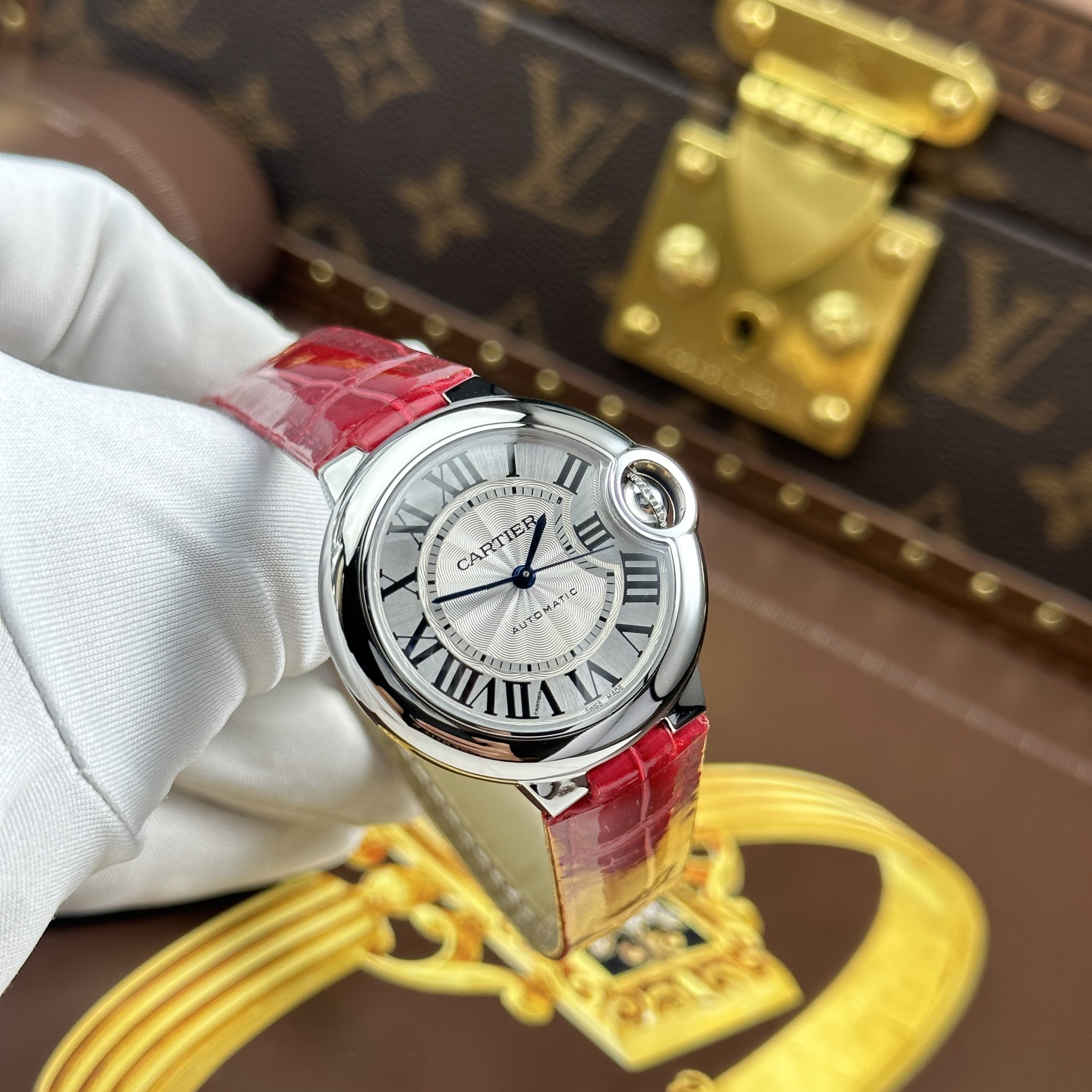 Cartier Ballon Bleu Best Quality Replica Watch White Dial Red Leather Strap Automatic AF Factory 33mm (6)