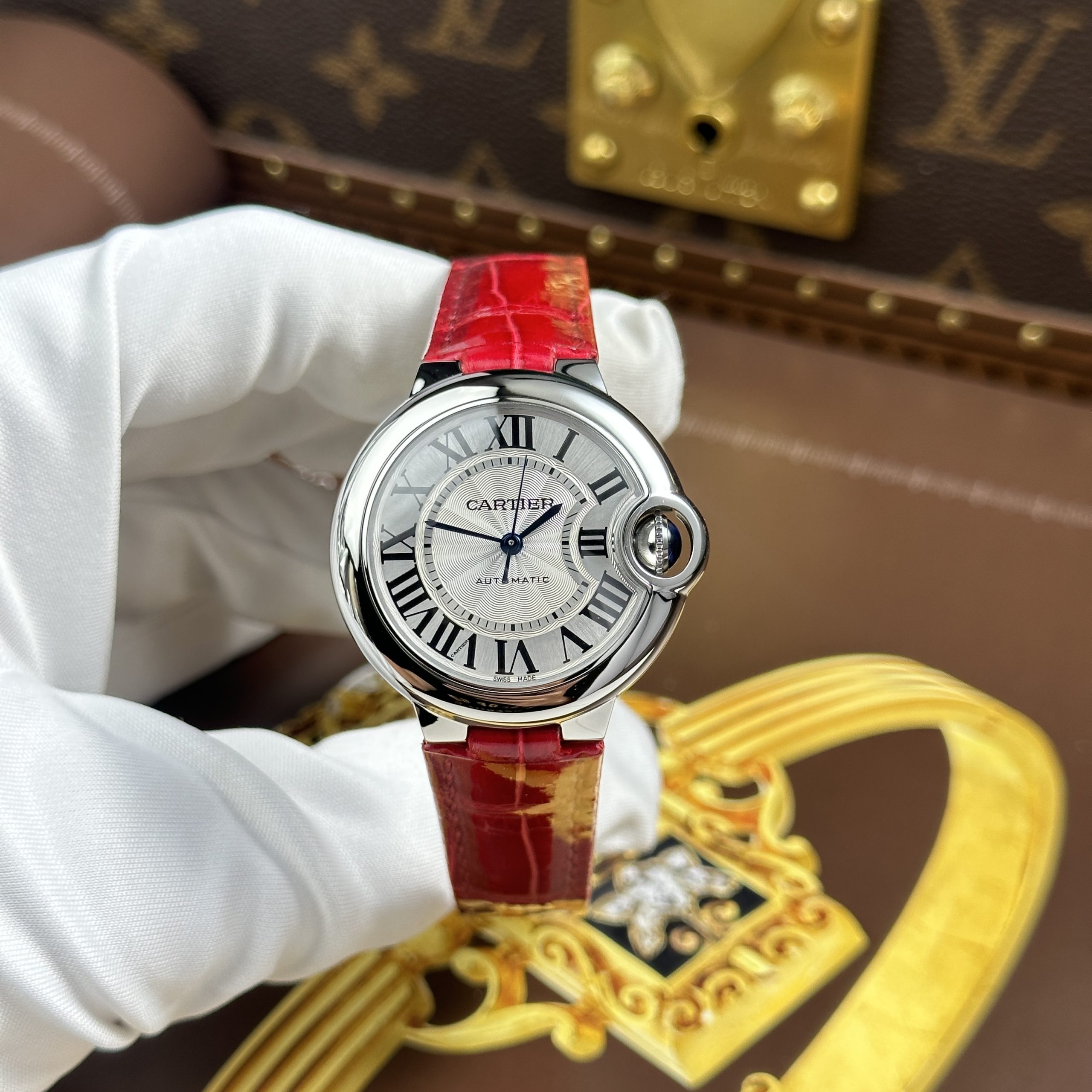 Cartier Ballon Bleu Best Quality Replica Watch White Dial Red Leather Strap Automatic AF Factory 33mm (8)