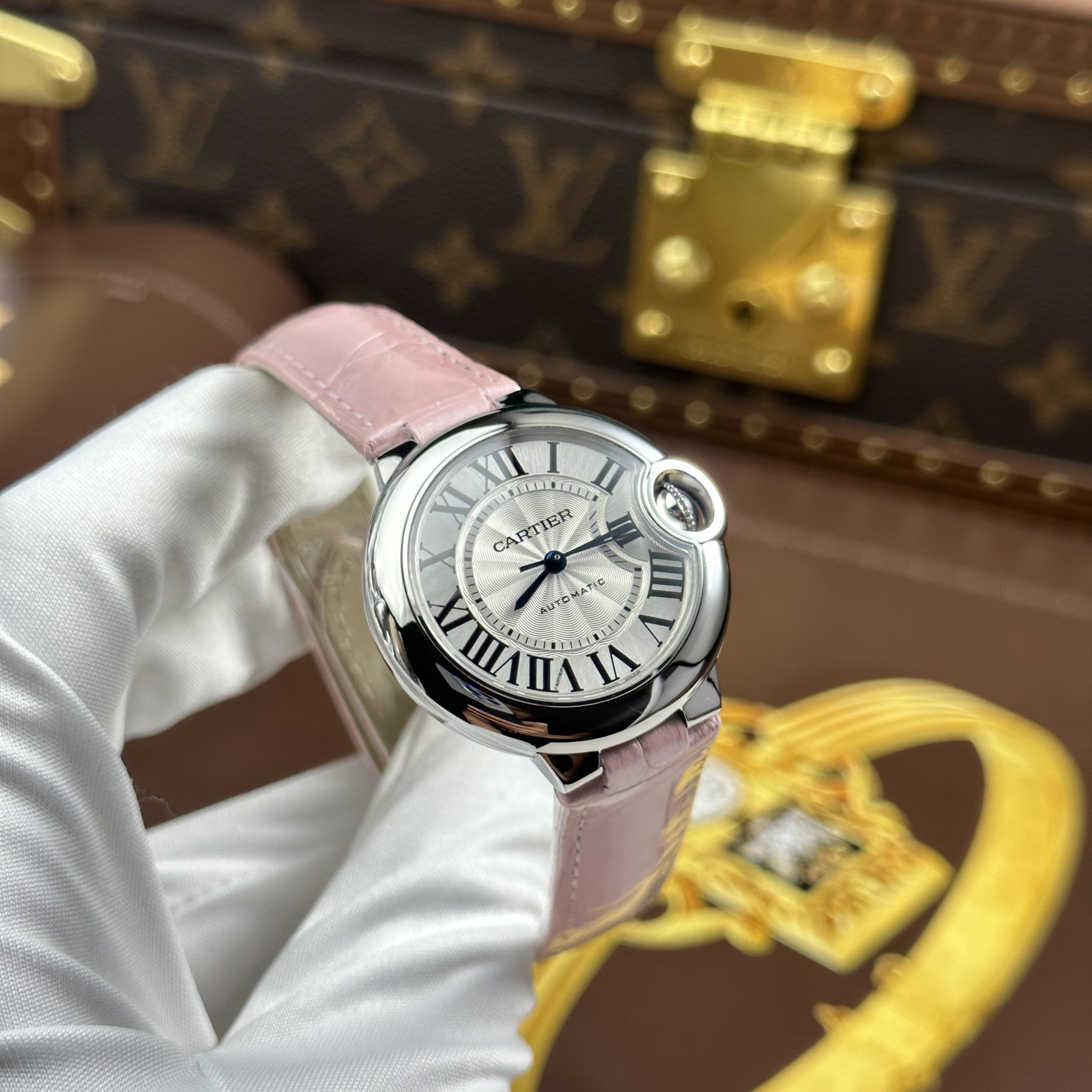 Cartier Ballon Bleu Good Imitation Watch White Dial Pink Leather Strap Automatic AF Factory 33mm (7)