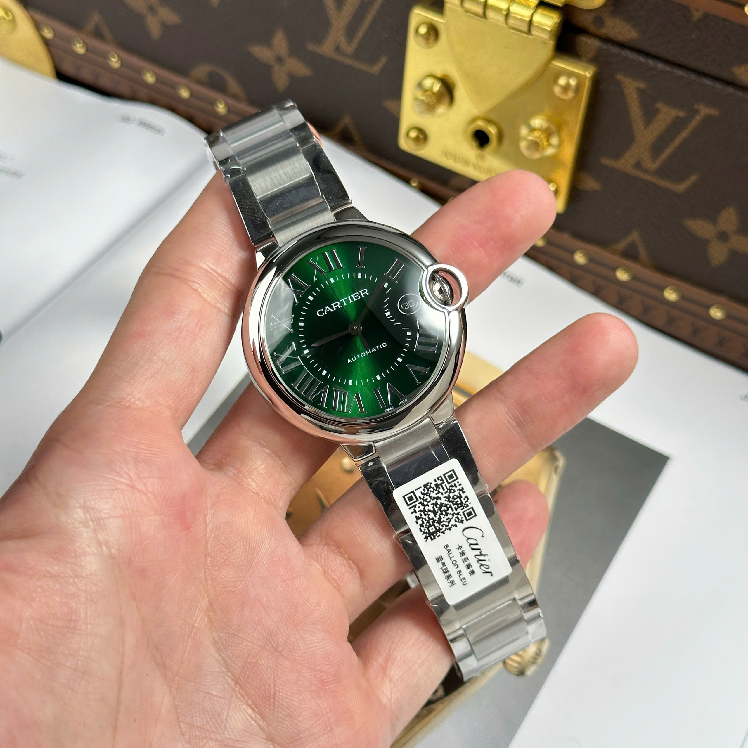 Cartier Ballon Bleu Imitation Watch Green Emeral Dial Stainless Steel AF Factory 40mm (10)