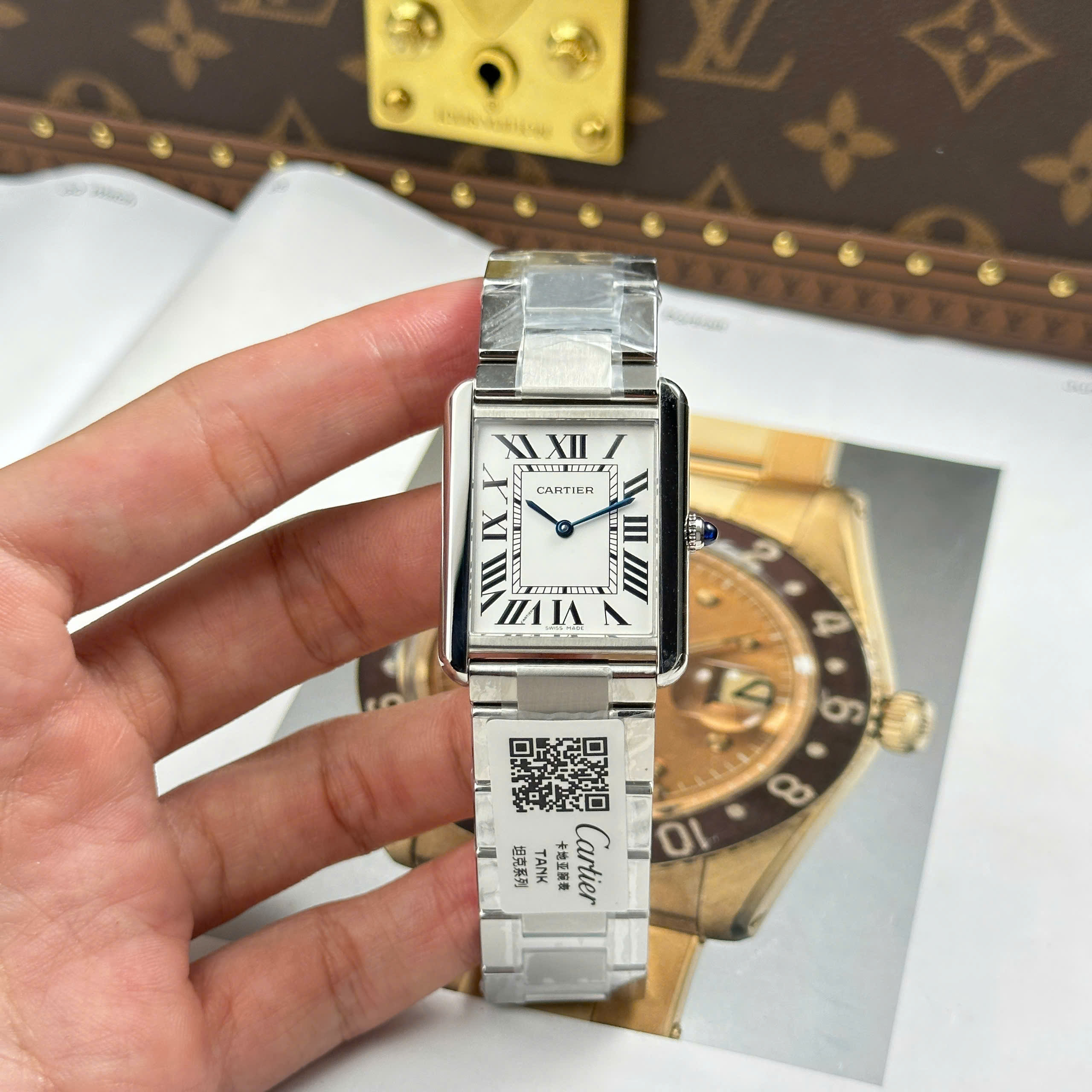 Cartier Tank Solo Replica Watch White Dial Stainless Steel Quartz AF Factory 27.5mm x 35mm (10)