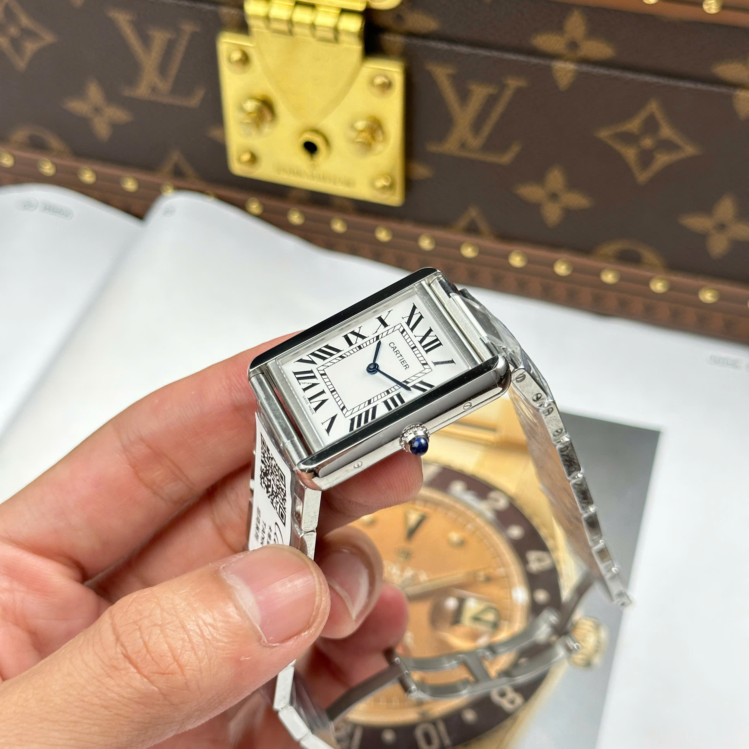 Cartier Tank Solo Replica Watch White Dial Stainless Steel Quartz AF Factory 27.5mm x 35mm (8)