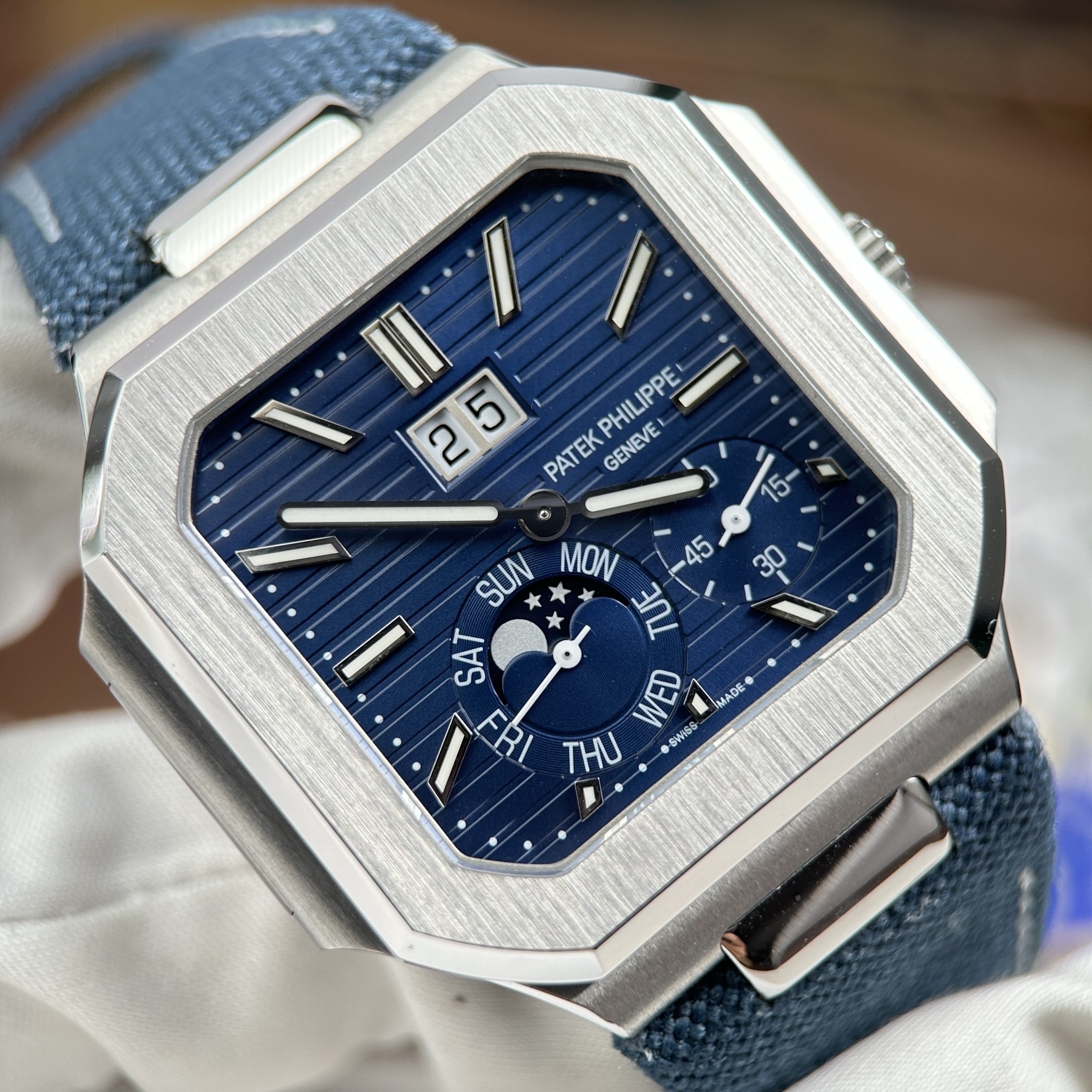 Patek Philippe Cubitus 5822P-001 Imitation Watch Blue Dial Full Optional Custom Leather Strap 45mm (11)