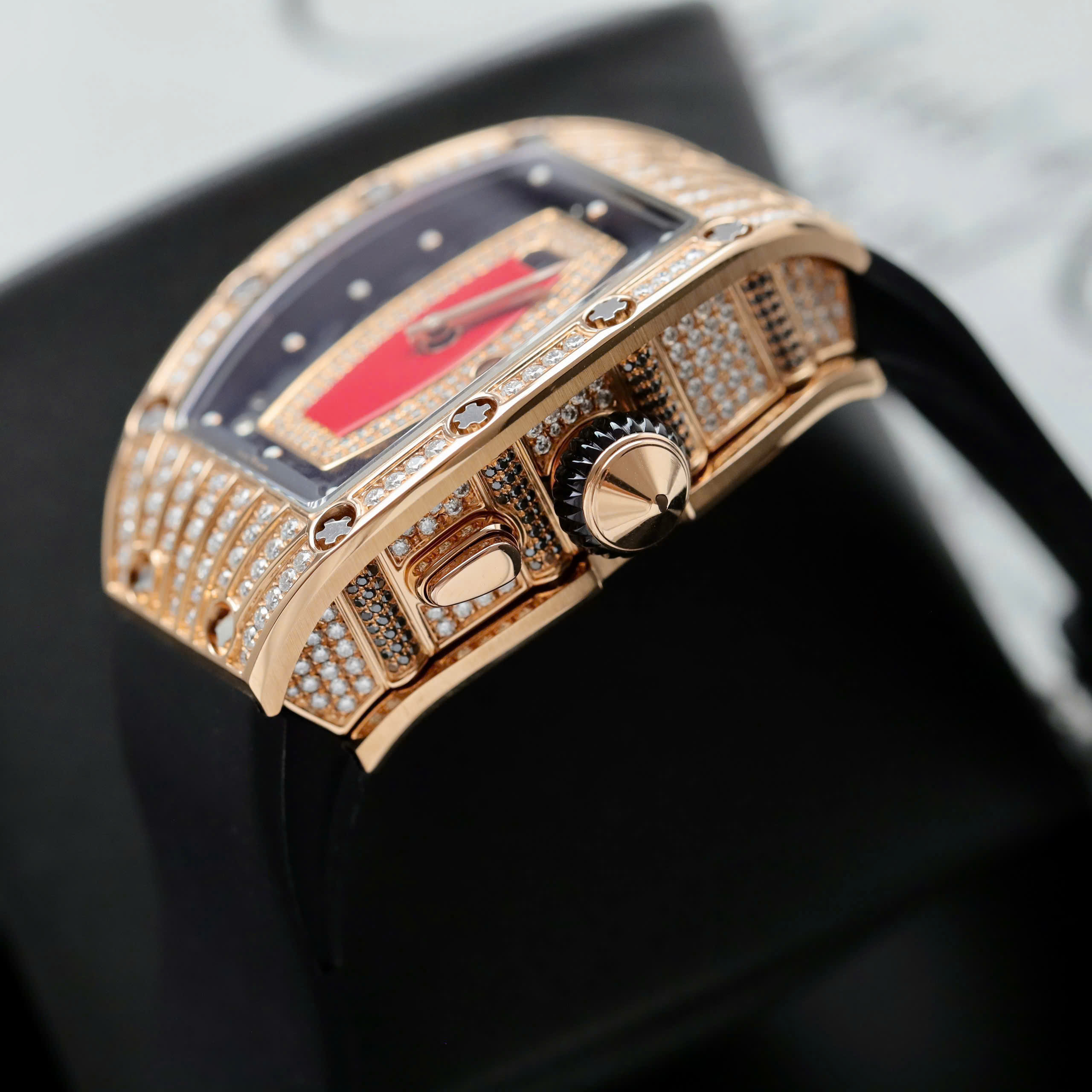 Richard Mille RM07 Imitation Watch 18K Gold Wrapped Diamond Moissanite Bezel Red Dial Black Rubber Strap 36mm (3)