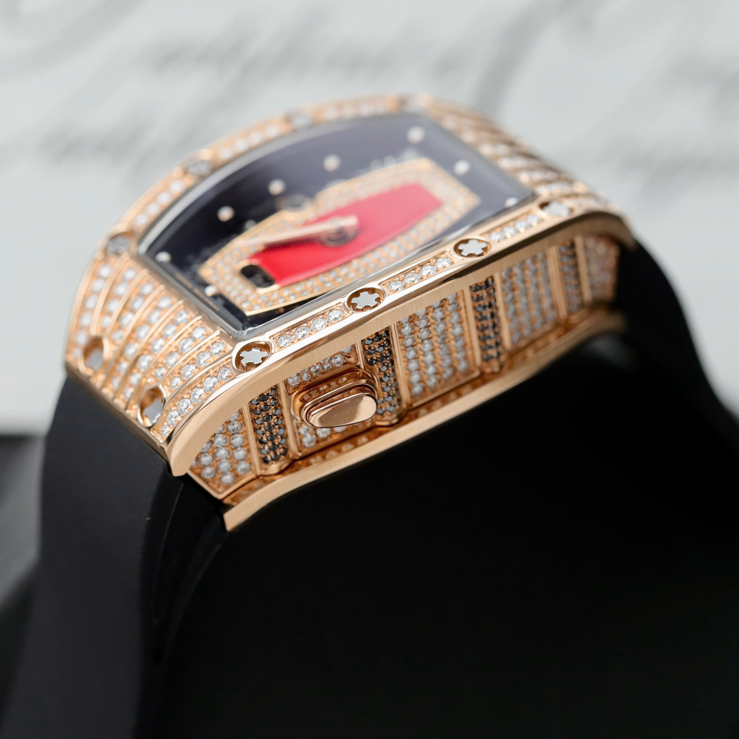 Richard Mille RM07 Imitation Watch 18K Gold Wrapped Diamond Moissanite Bezel Red Dial Black Rubber Strap 36mm (4)