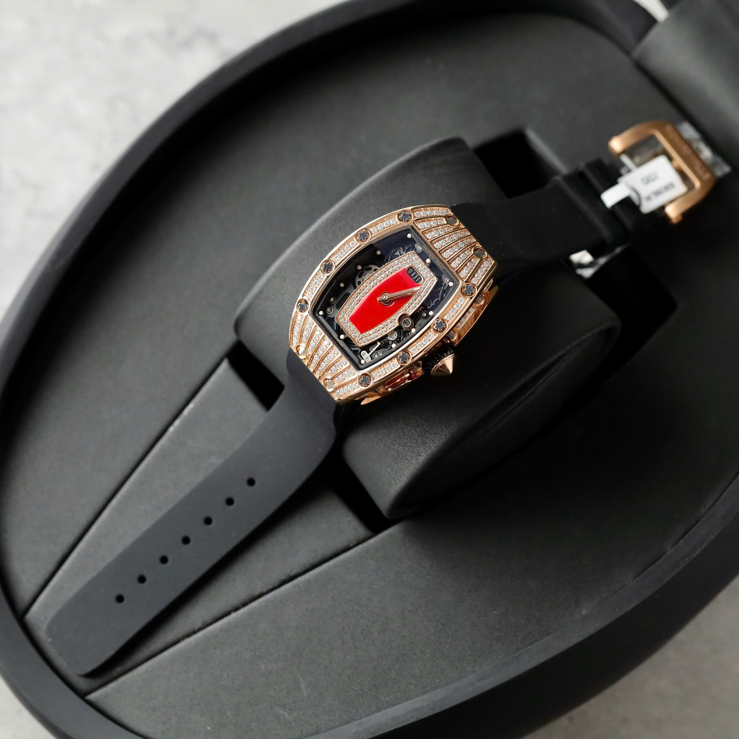 Richard Mille RM07 Imitation Watch 18K Gold Wrapped Diamond Moissanite Bezel Red Dial Black Rubber Strap 36mm (8)