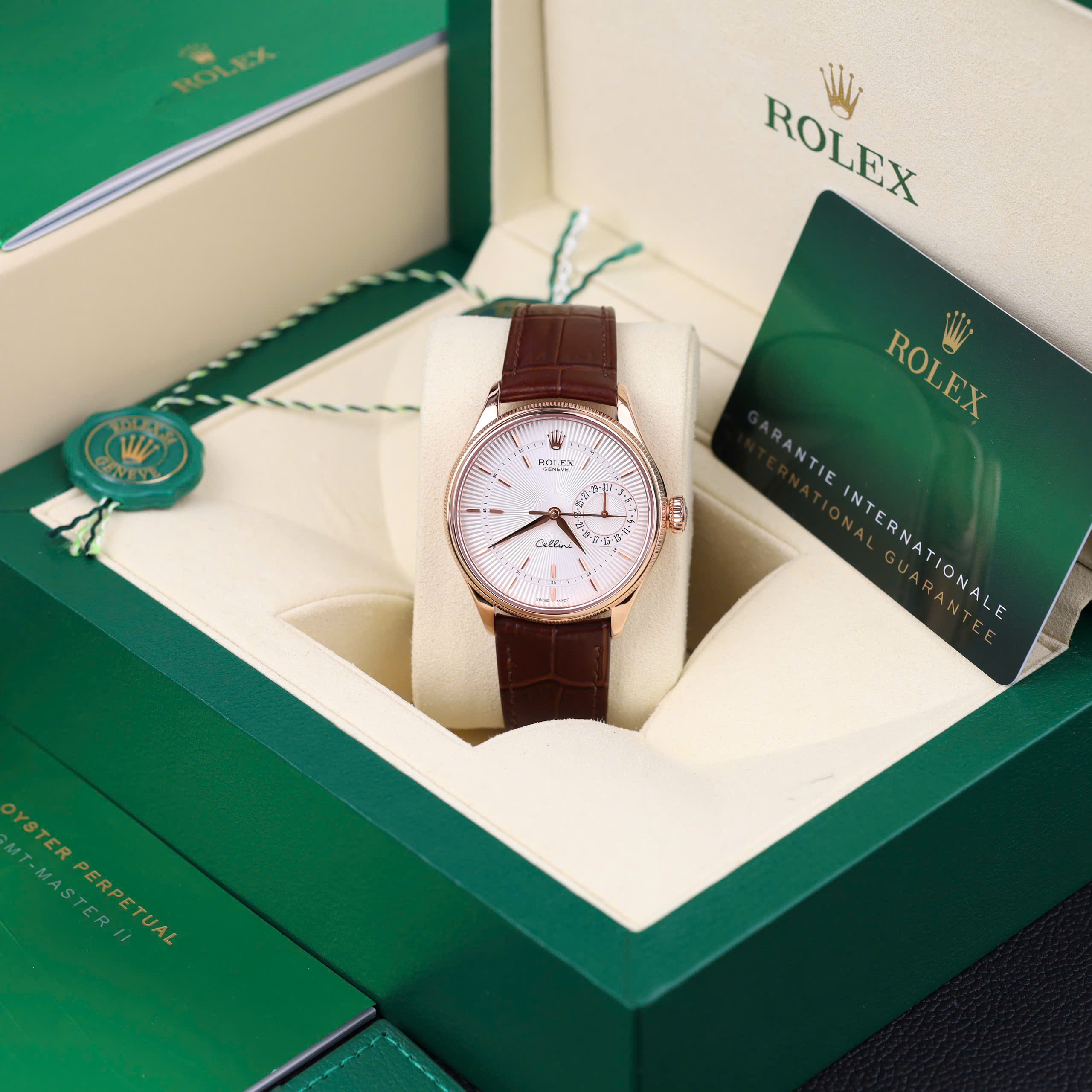 Rolex Cellini Date 50515-0008 Luxury Imitation Watch Rose Gold Wrapped White Dial Leather Strap 39mm (2)
