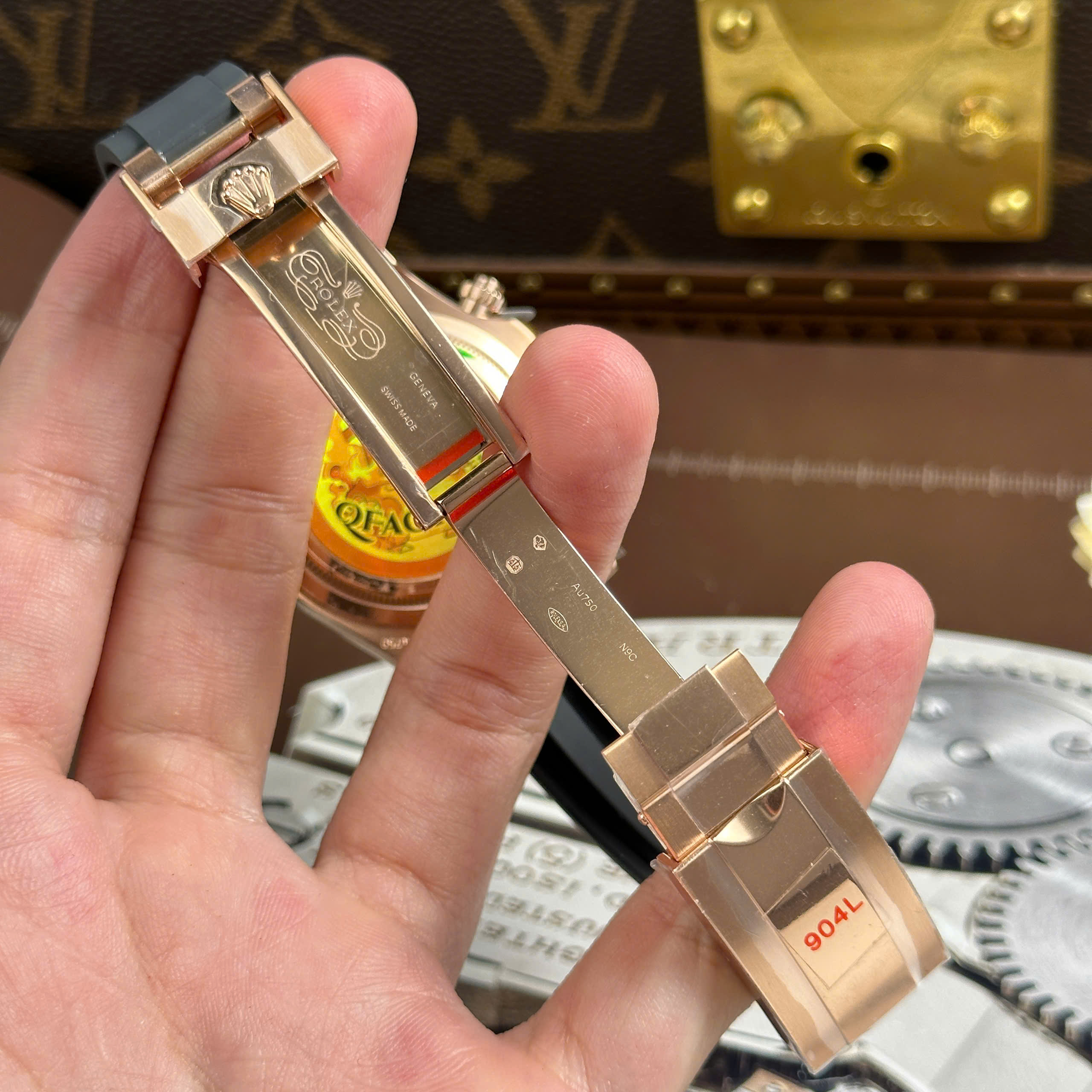 Rolex Cosmograph Daytona 126515 Imitation Watch Rose Gold Plate Meteorite Dial Gain Weight QF Factory 40mm (4)