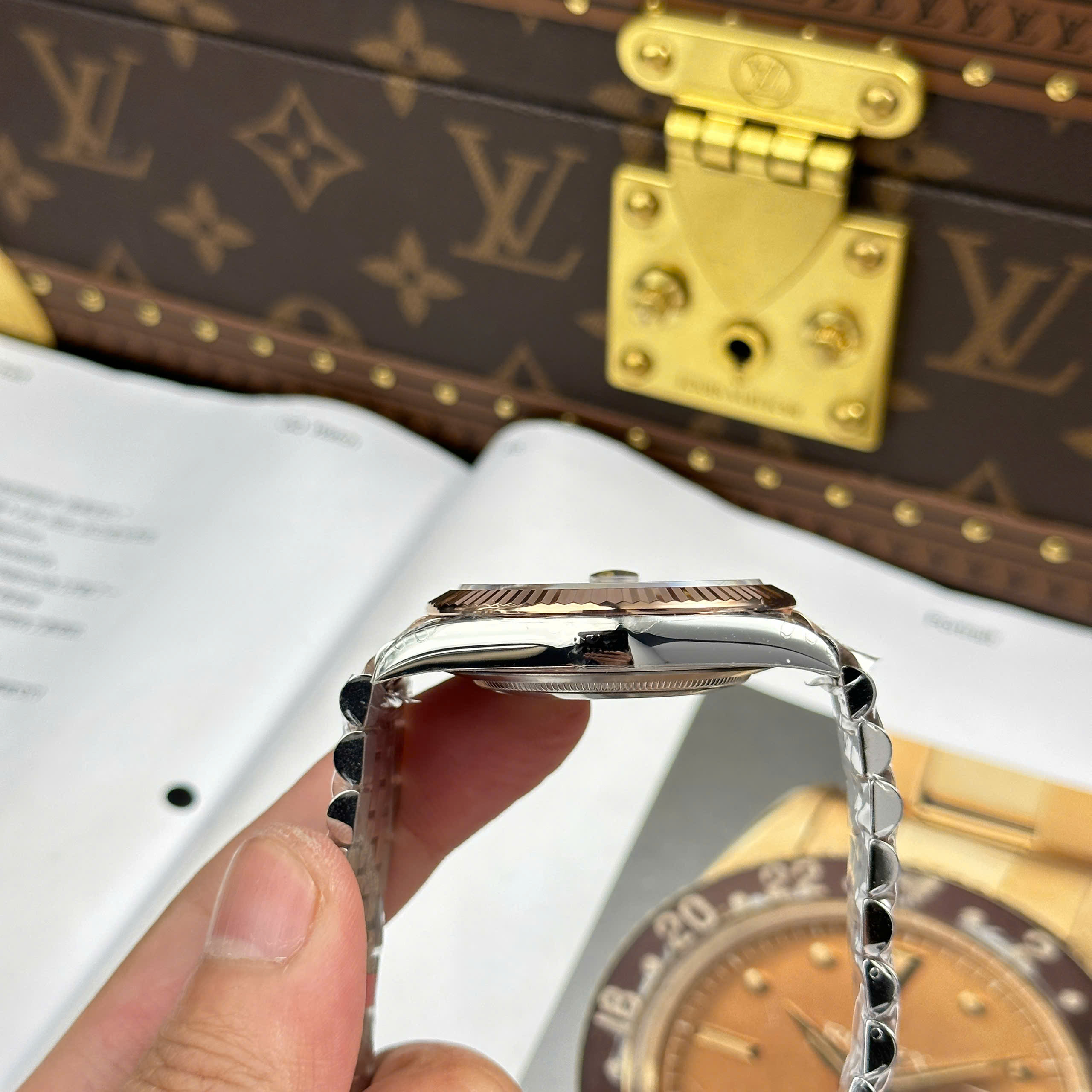 Rolex DateJust 126331 Best Replica Watch Two Tone Rose Gold Plate Brown Chocolate Dial Index Hours VS Factory 41mm (4)