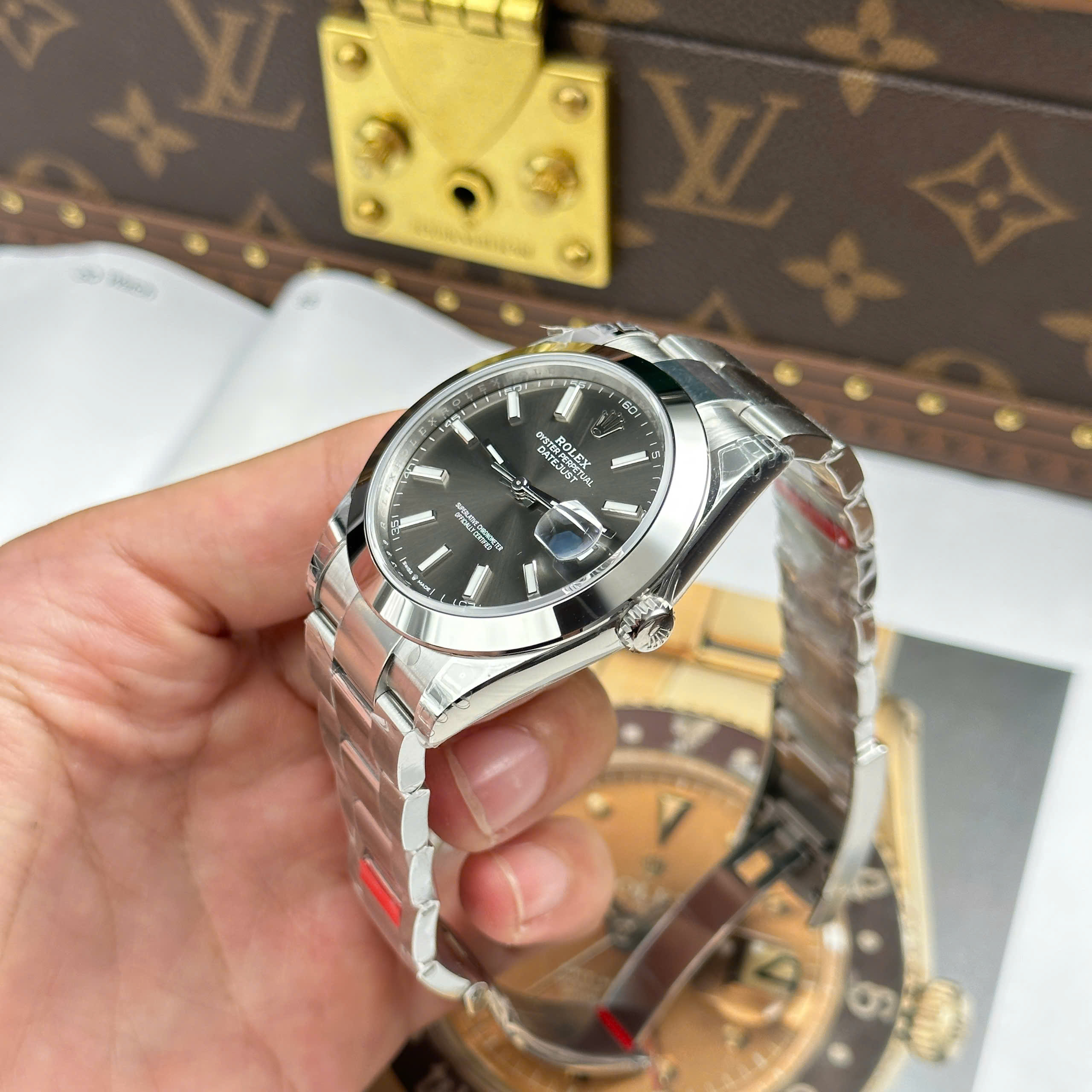 Rolex DateJust 126334 Best Quality Replica Watch Grey Dial Oyster Strap Index Hours VS Factory 41mm (12)