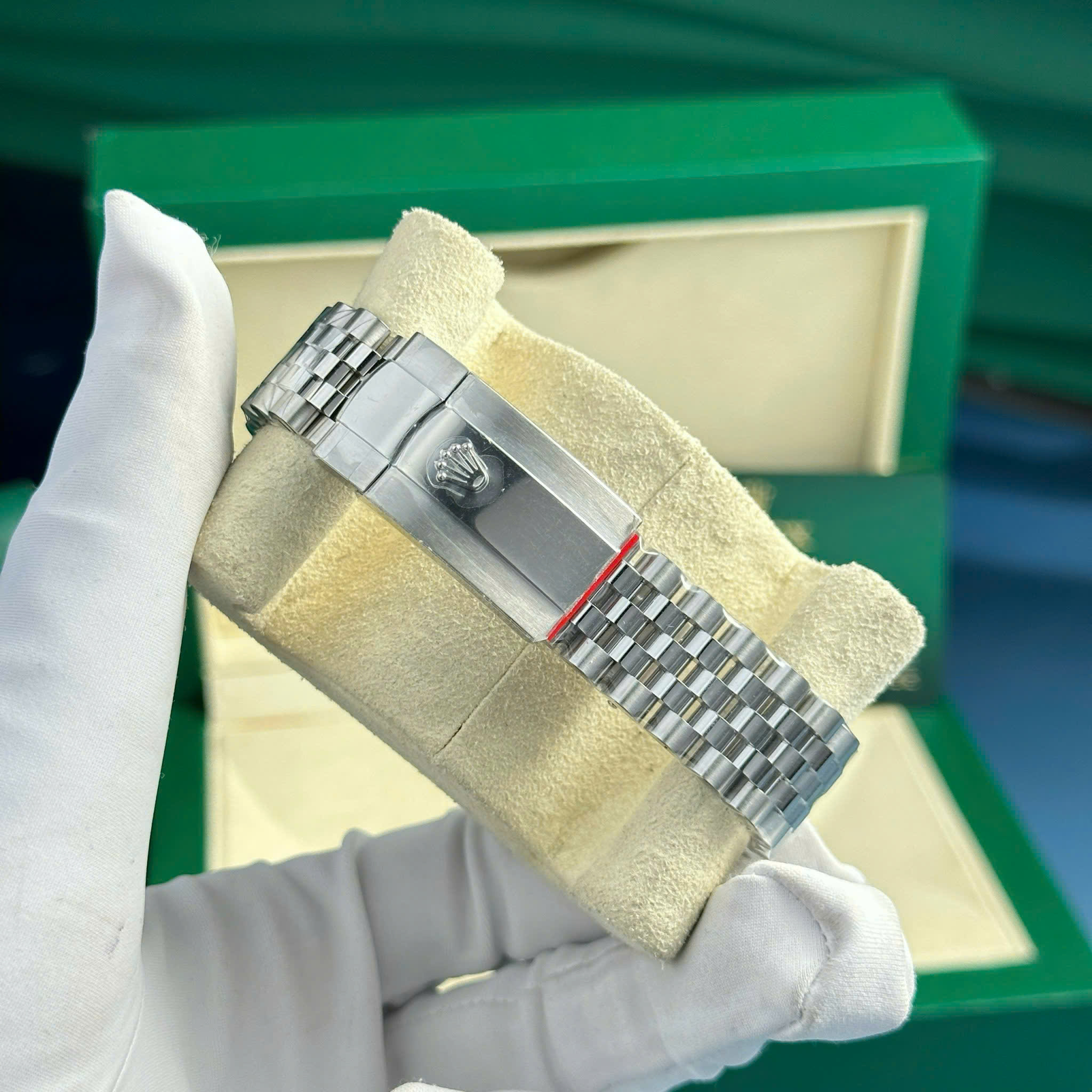 Rolex DateJust 126334 High End Replica Watch Green Motif Dial Index Hours Jubilee Strap VS Factory 41mm (3)