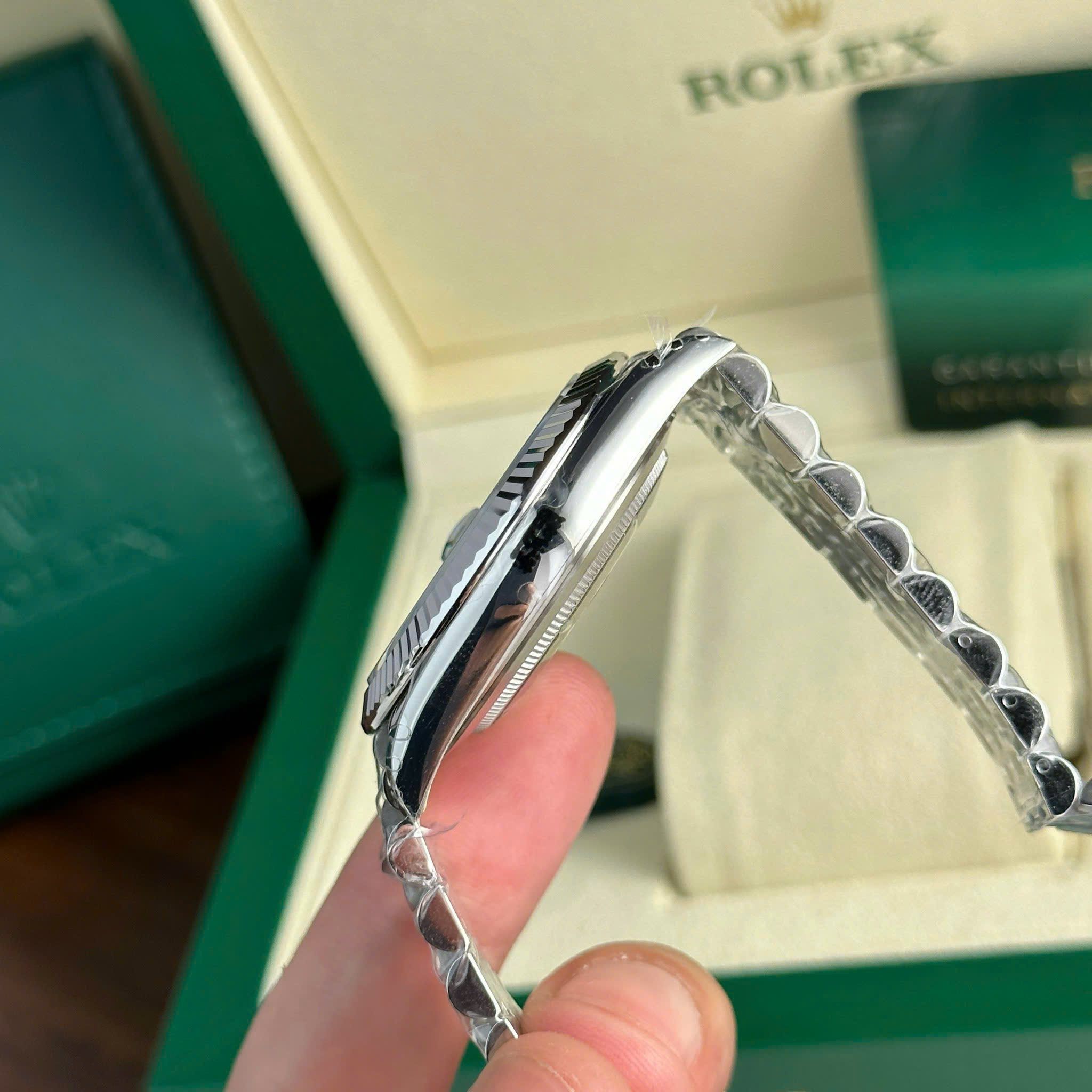 Rolex DateJust 126334 Imitation Watch Blue Dial Index Hours Jubilee Strap VS Factory 41mm (4)