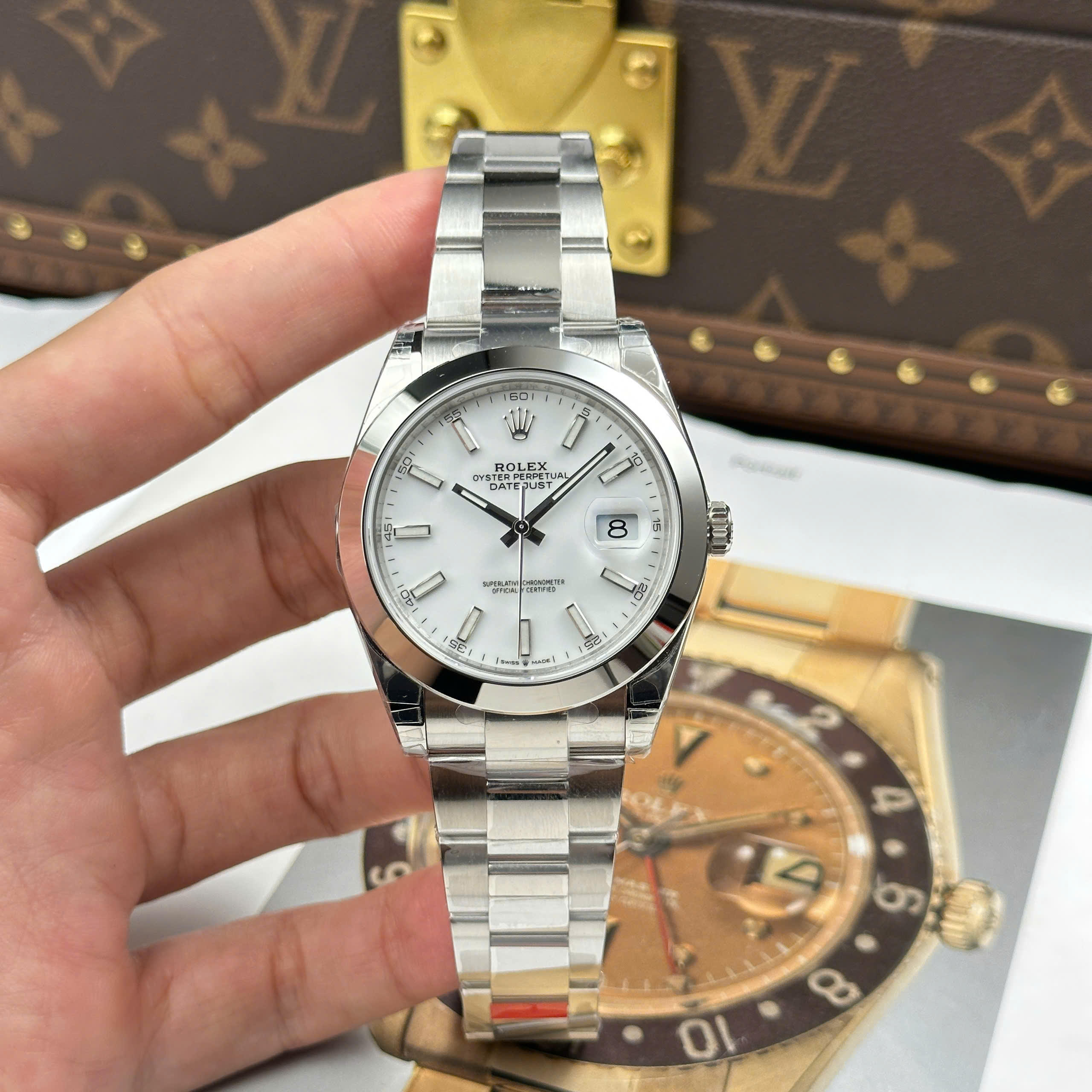 Rolex DateJust 126334 Replica Watch White Dial Oyster Strap Index Hours VS Factory 41mm (2)