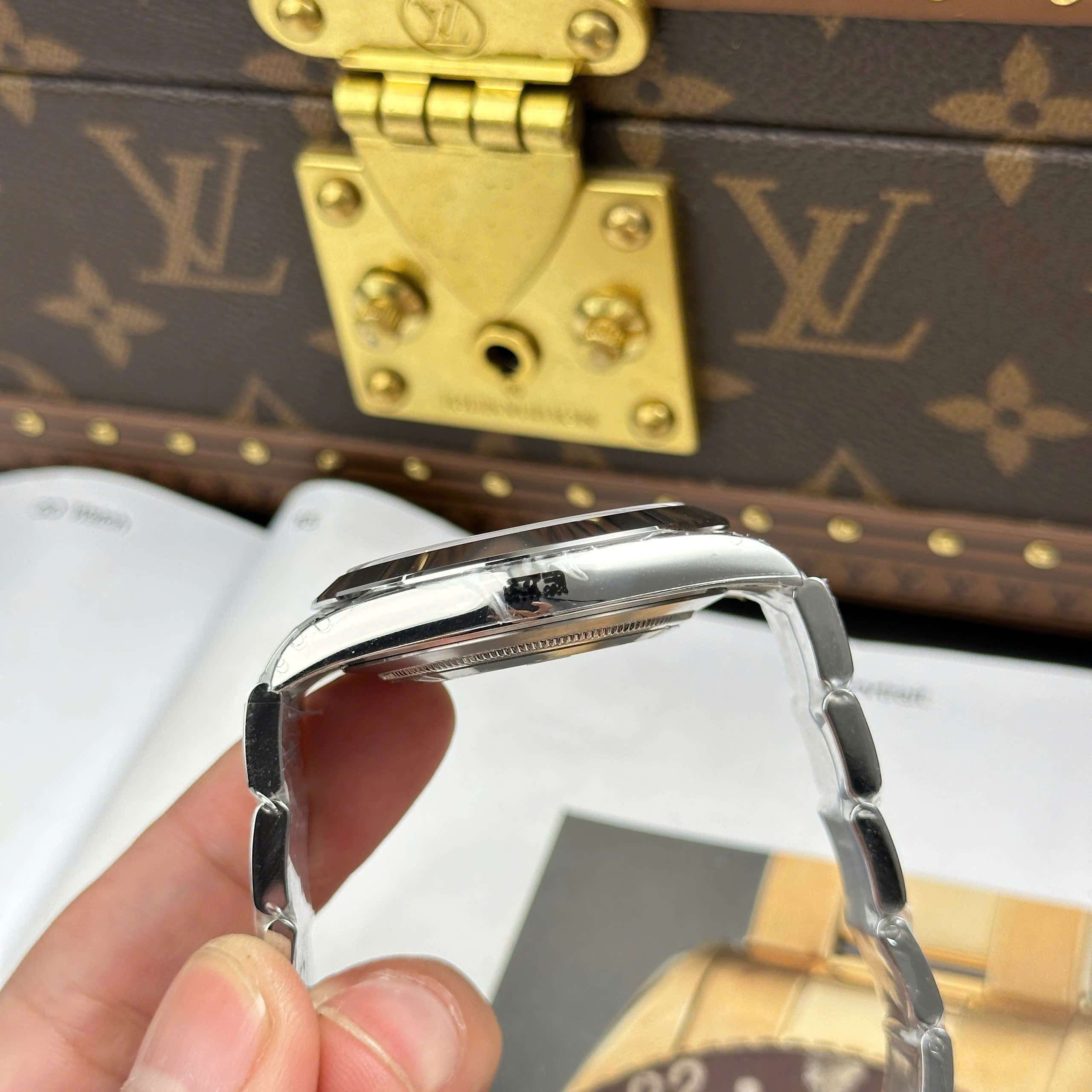 Rolex DateJust 126334 Replica Watch White Dial Oyster Strap Index Hours VS Factory 41mm (9)