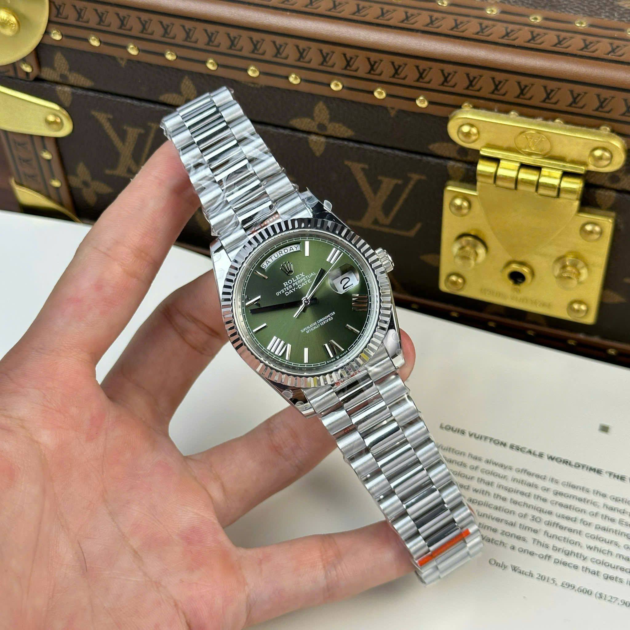 Rolex Day-Date 228236-0008 Best Quality Replica Watches Green Dial Roman Hours QF Factory 40mm (10)