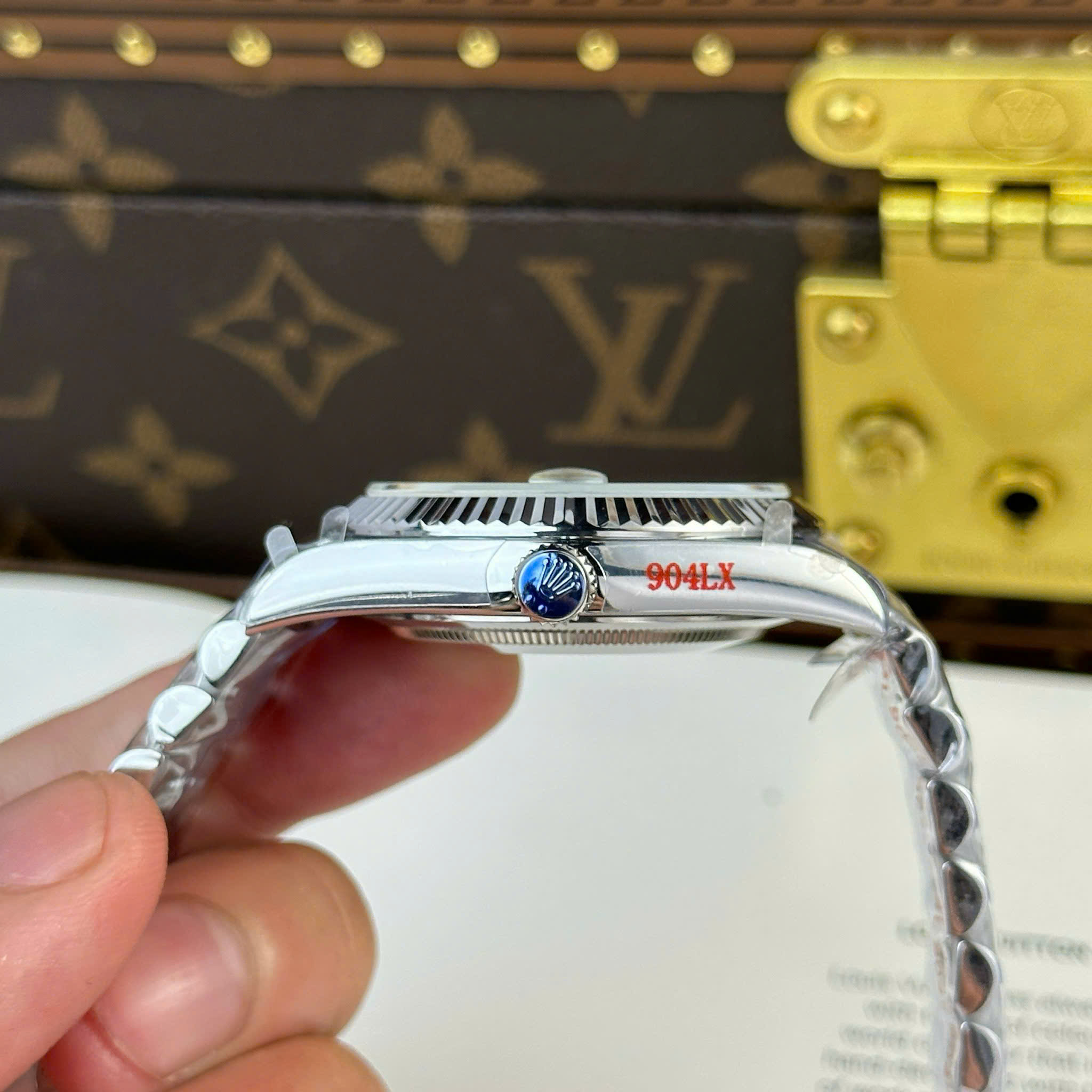 Rolex Day-Date 228236-0008 Best Quality Replica Watches Green Dial Roman Hours QF Factory 40mm (4)