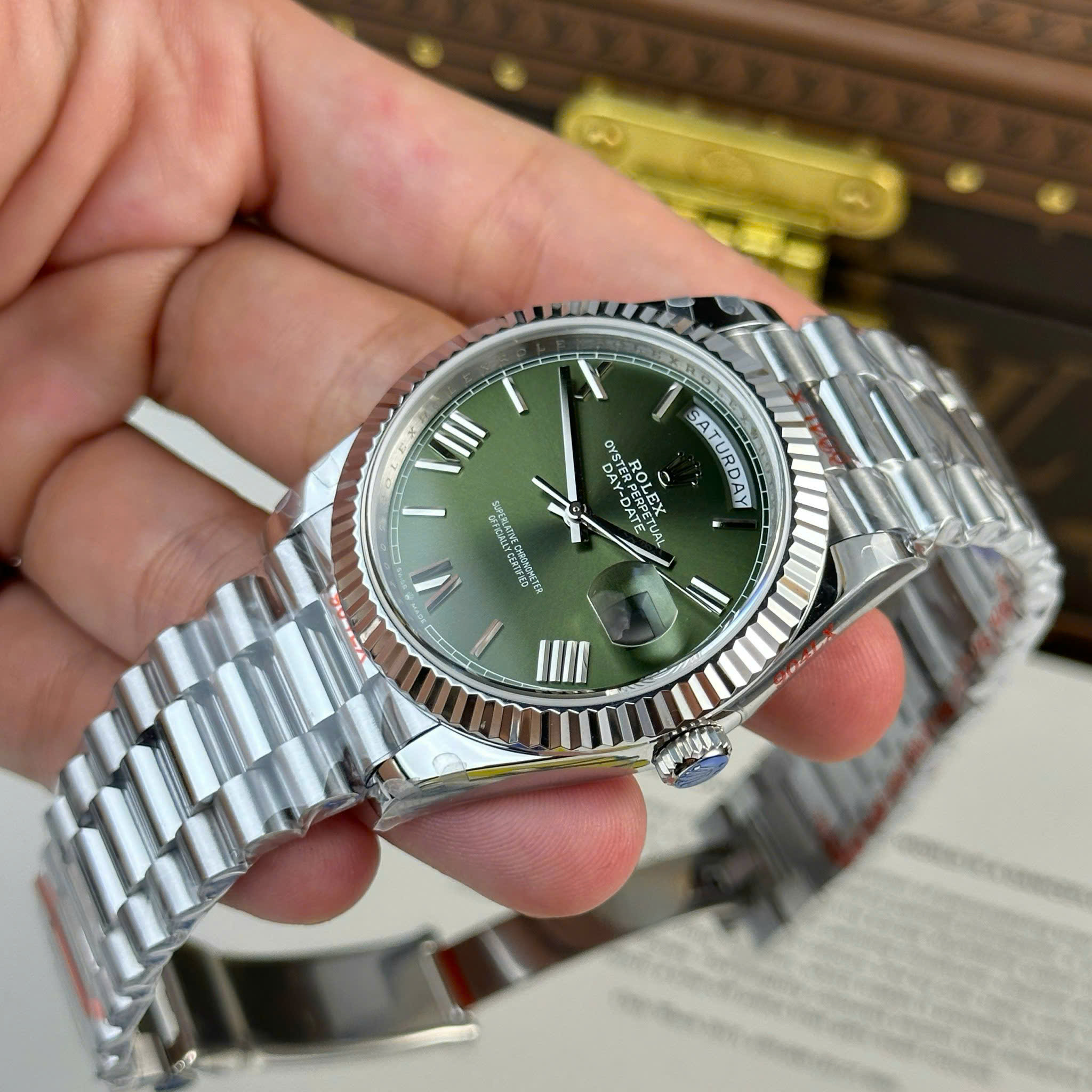 Rolex Day-Date 228236-0008 Best Quality Replica Watches Green Dial Roman Hours QF Factory 40mm (8)