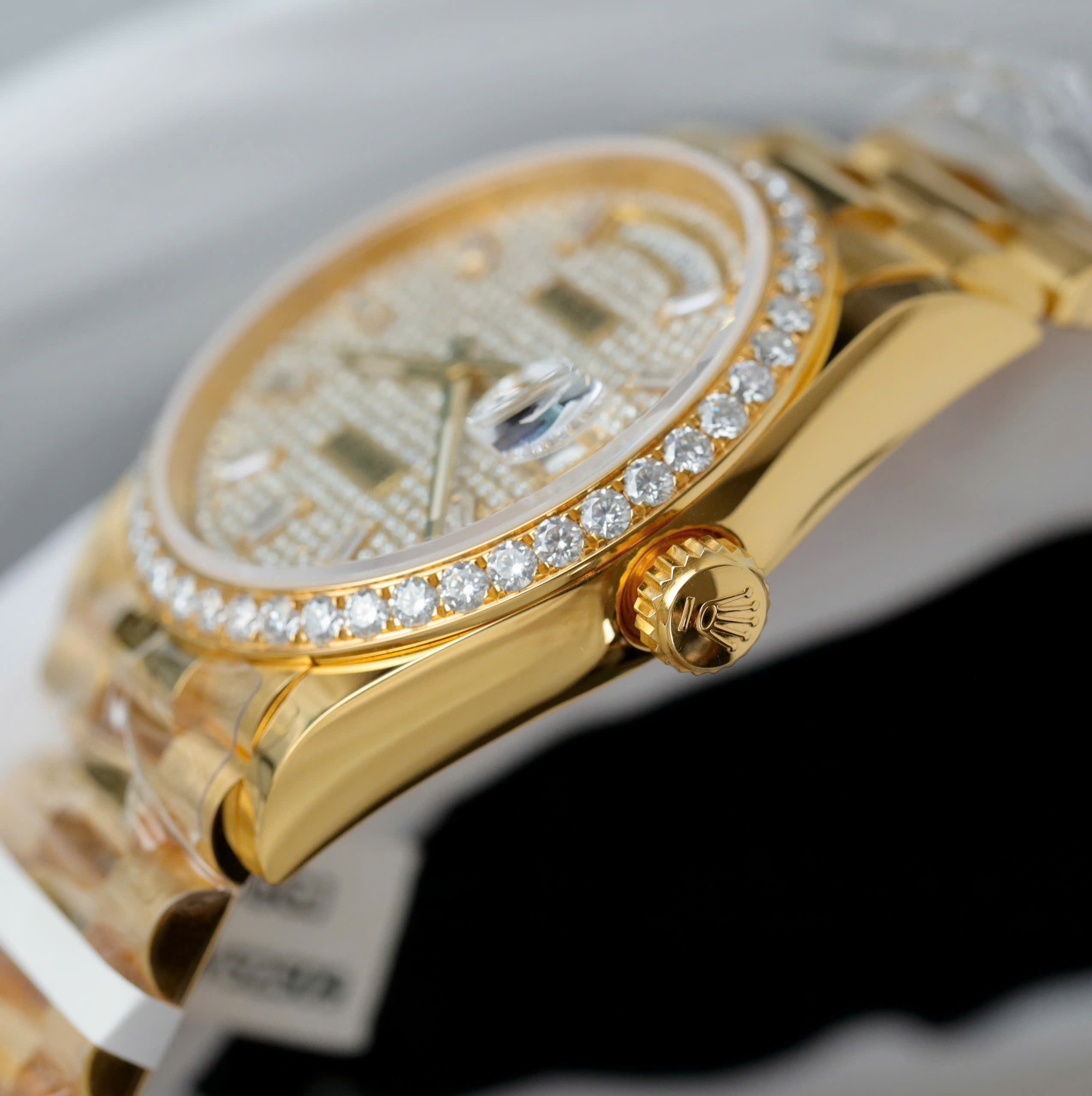 Rolex Day-Date Imitaiton Watch 18K Gold Wrapped Diamond Moissanite Dial & Bezel 36mm (3)