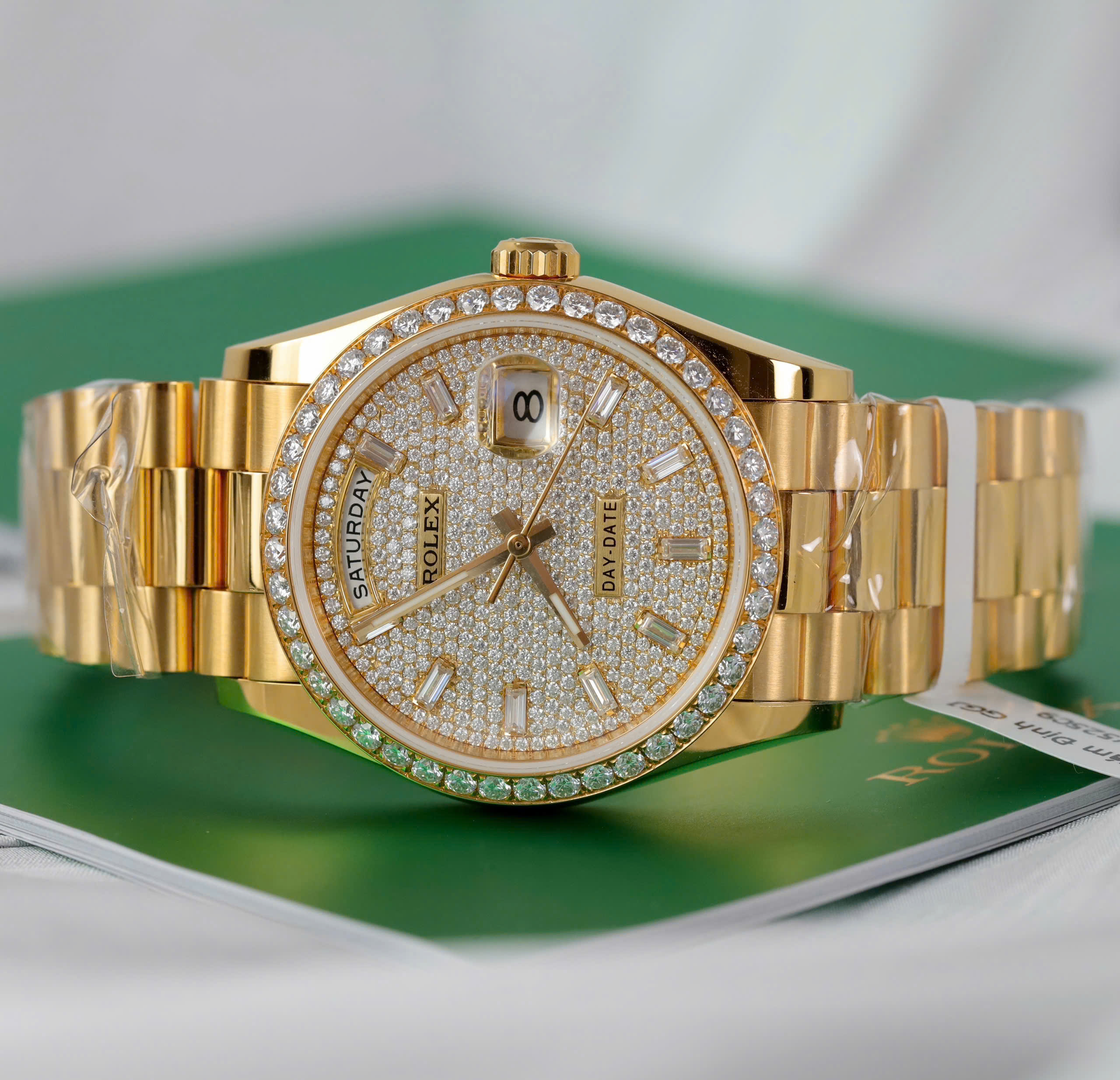 Rolex Day-Date Imitaiton Watch 18K Gold Wrapped Diamond Moissanite Dial & Bezel 36mm (7)