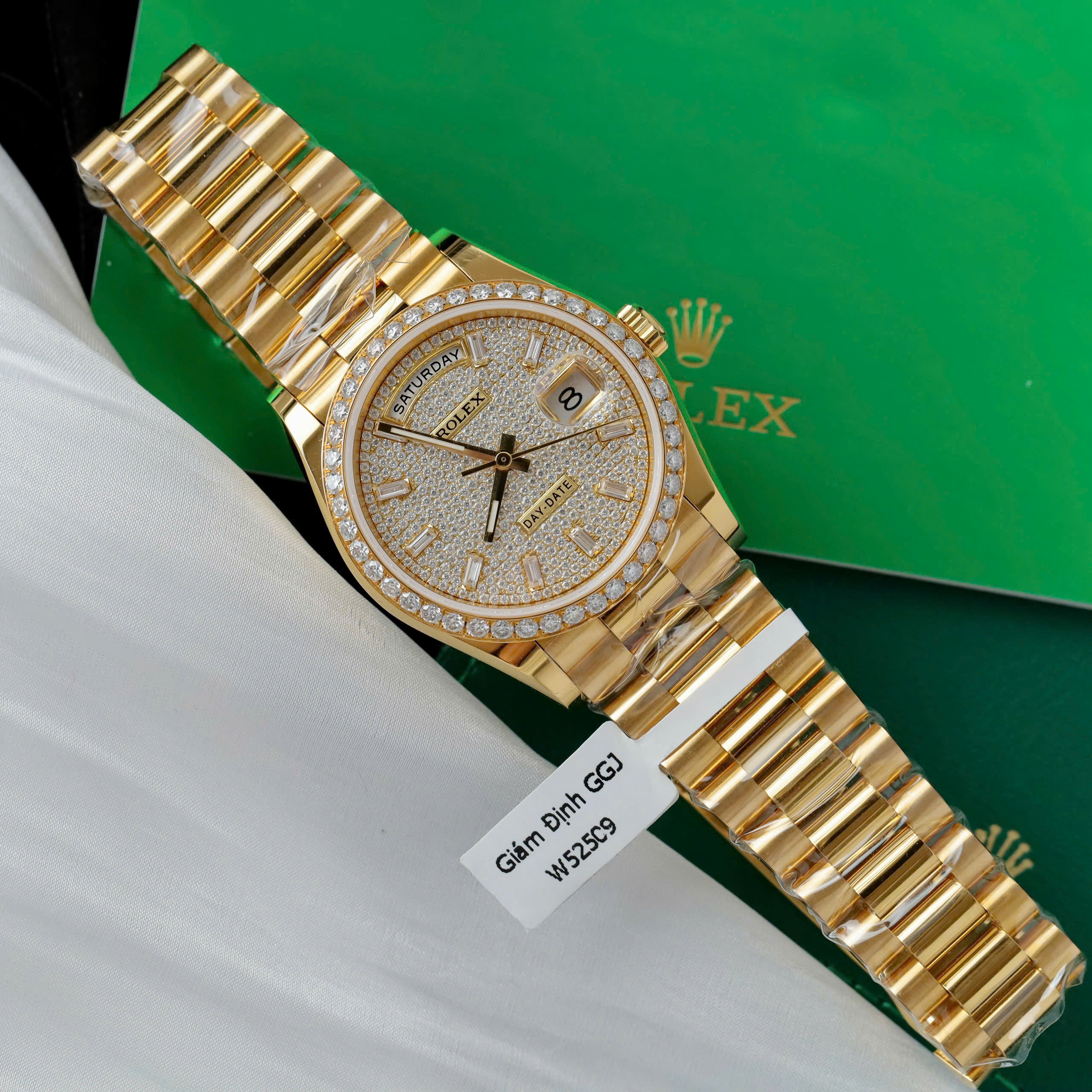Rolex Day-Date Imitaiton Watch 18K Gold Wrapped Diamond Moissanite Dial & Bezel 36mm (8)