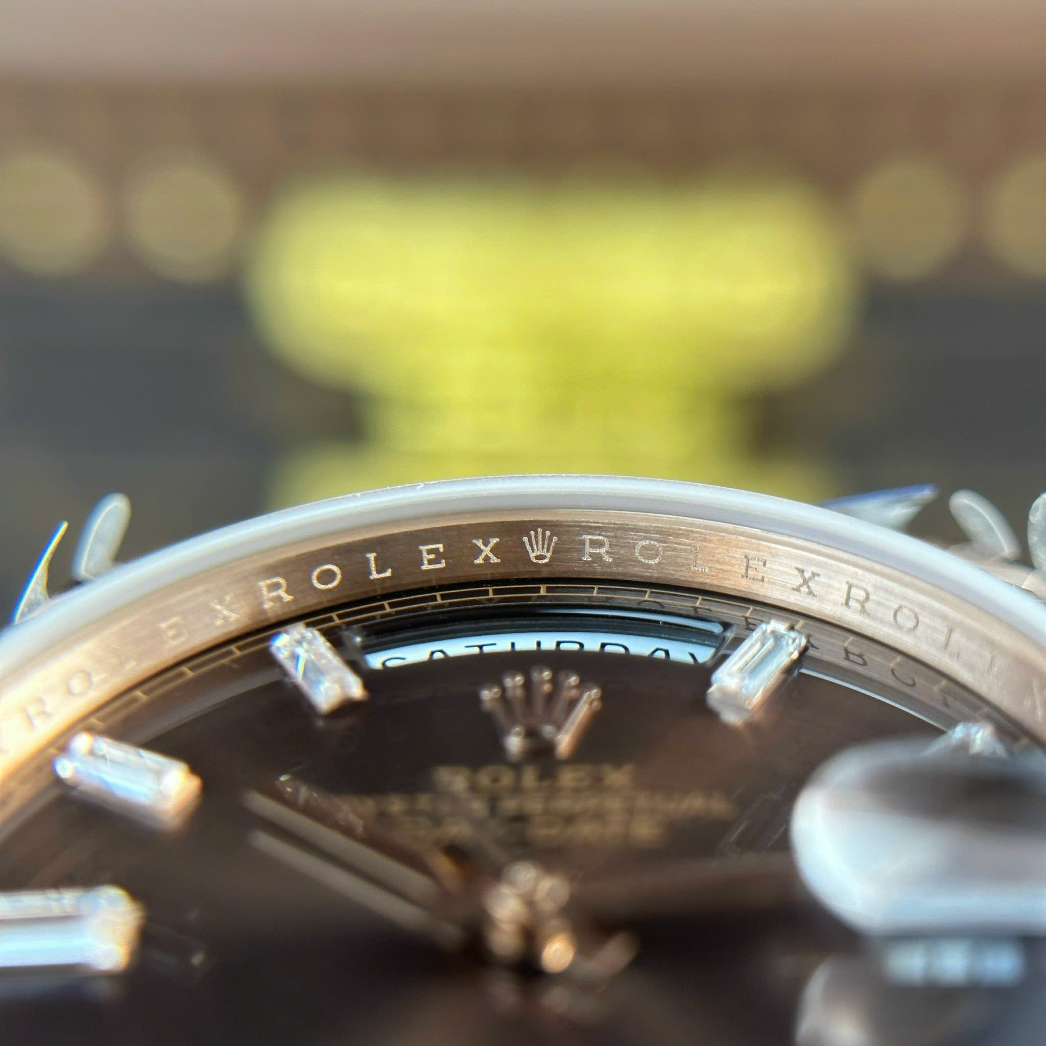 Rolex Day-Date M228235-0003 Imitation Watch Rose Gold Plate Brown Chocolate Dial Rhinestone Baguette Hours Gain Weight QF Factory 40mm (9)