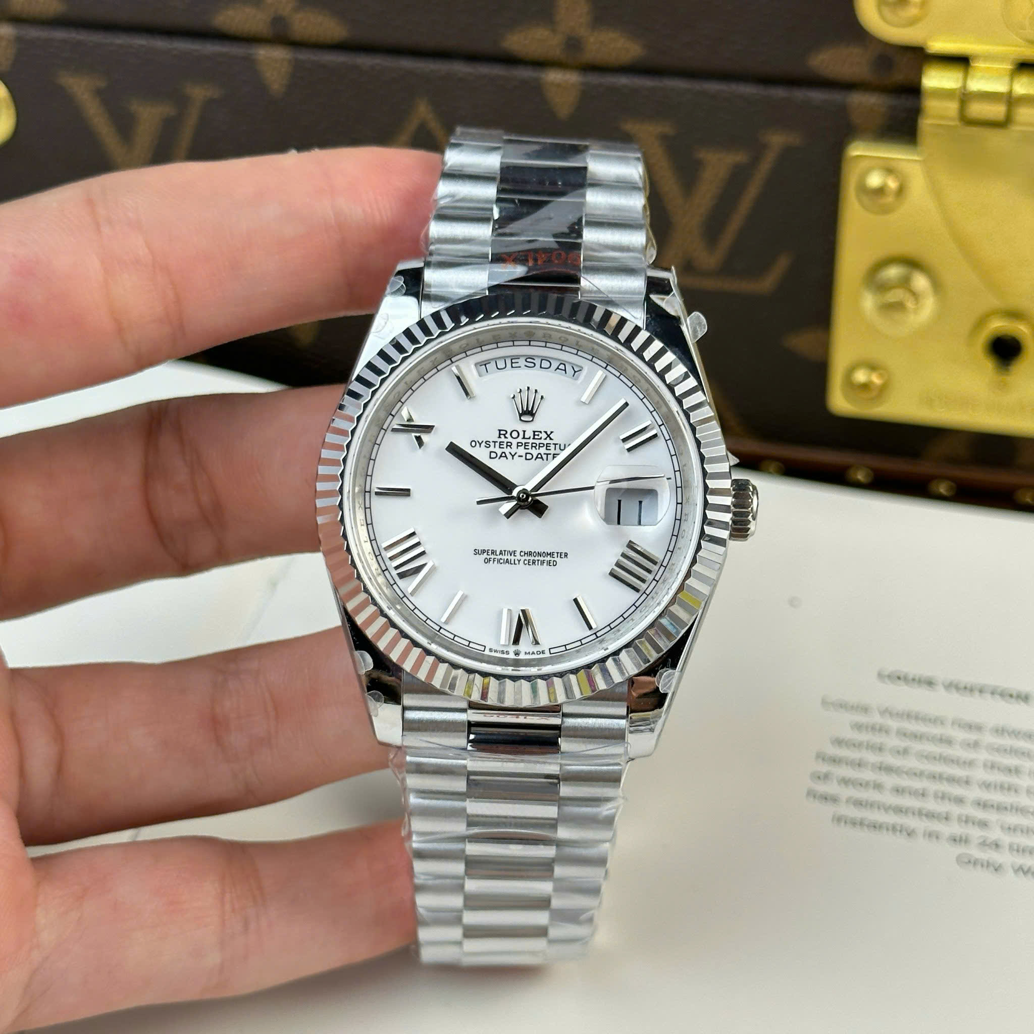 Rolex Day-Date M228239-0046 Replica Watch White Dial Roman Hours High Weight 185 Grams QF Factory 40mm (10)