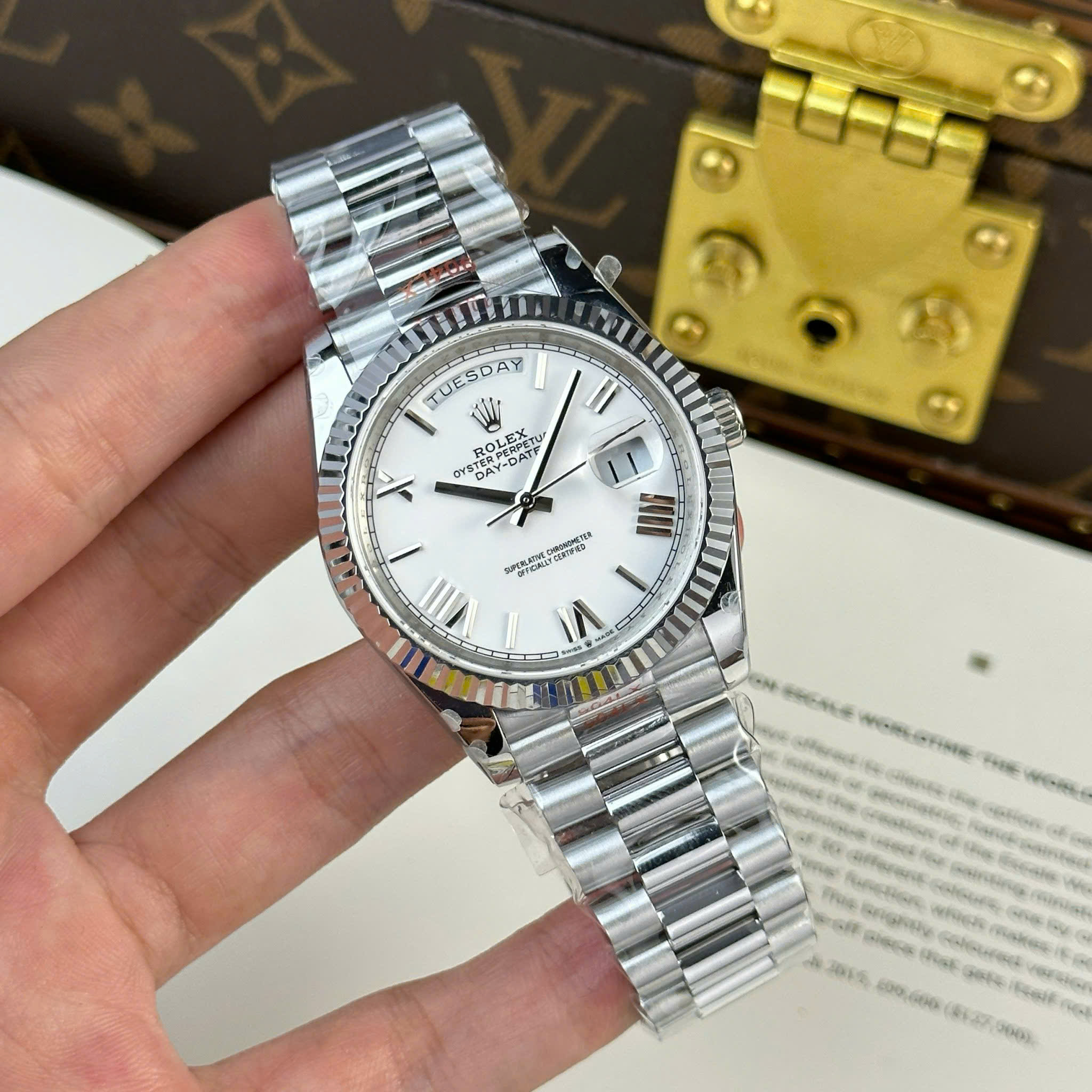 Rolex Day-Date M228239-0046 Replica Watch White Dial Roman Hours High Weight 185 Grams QF Factory 40mm (9)
