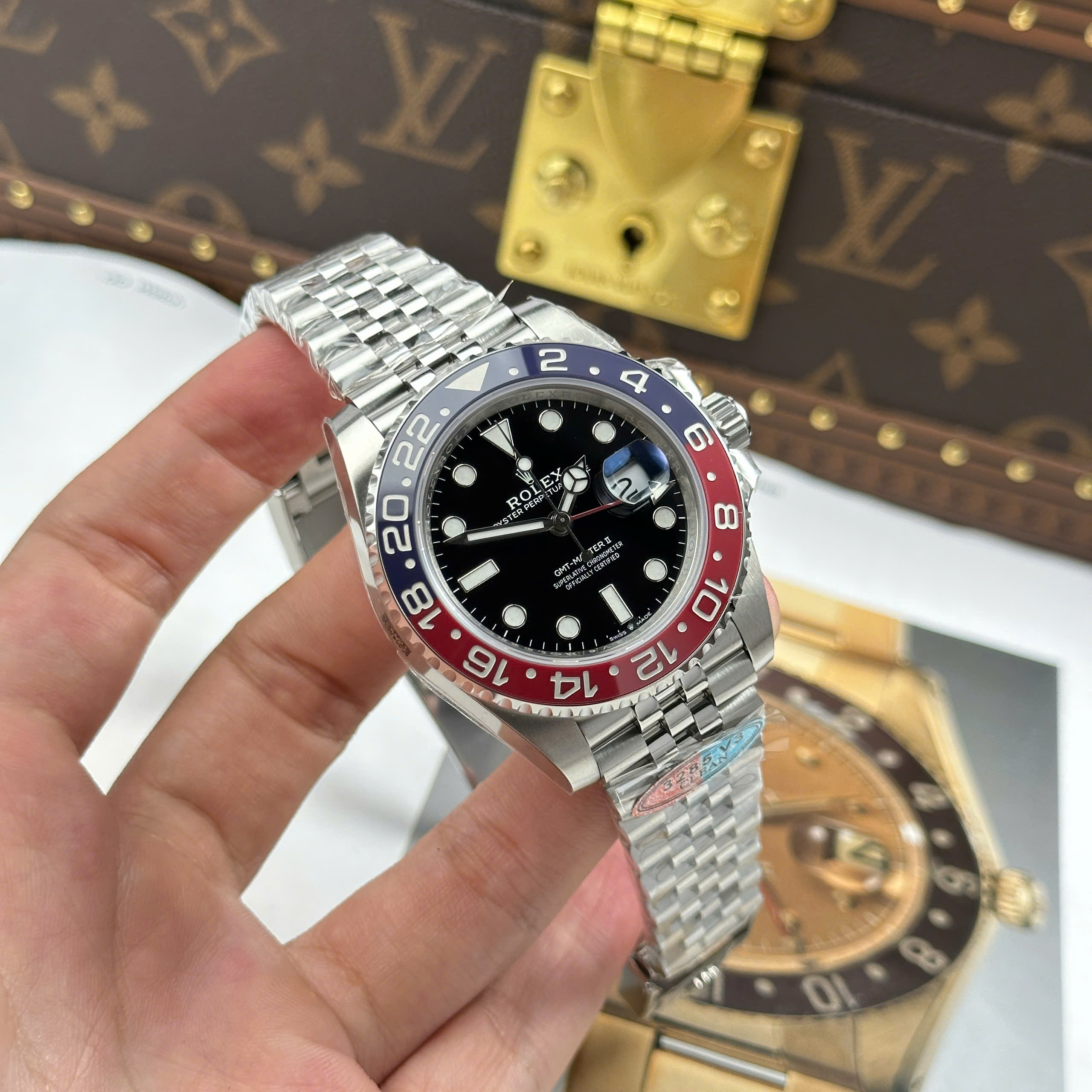Rolex GMT-Master II 126710BLRO Pepsi Good Imitation Watch Black Dial Ceramic Bezel Clean Factory 40mm (10)