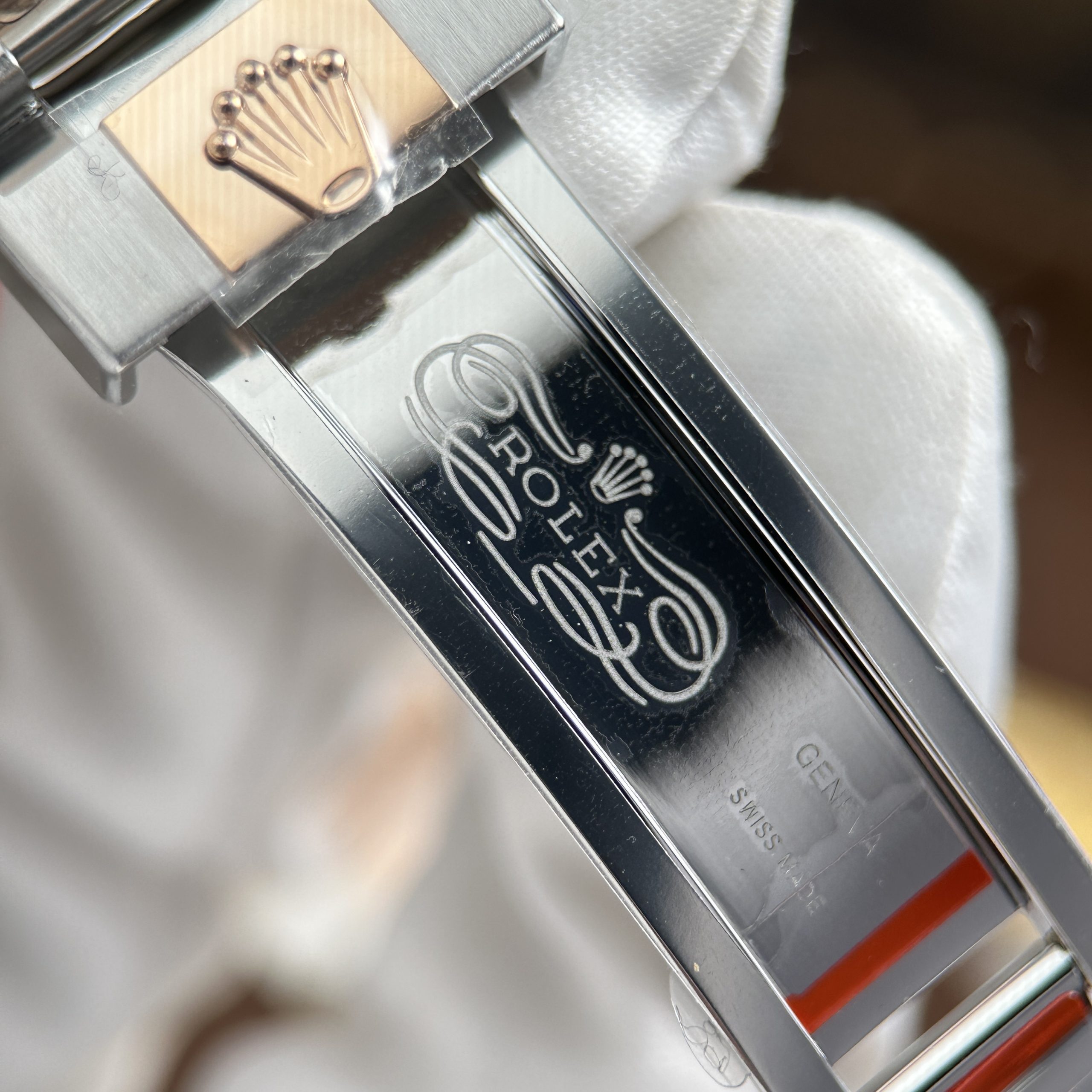 Rolex GMT-Master II 126711CHNR-0002 Root Beer Replica Watch Two Tone Rose Gold Plate Black Dial Bezel Ceramic Clean Factory 40mm (8)