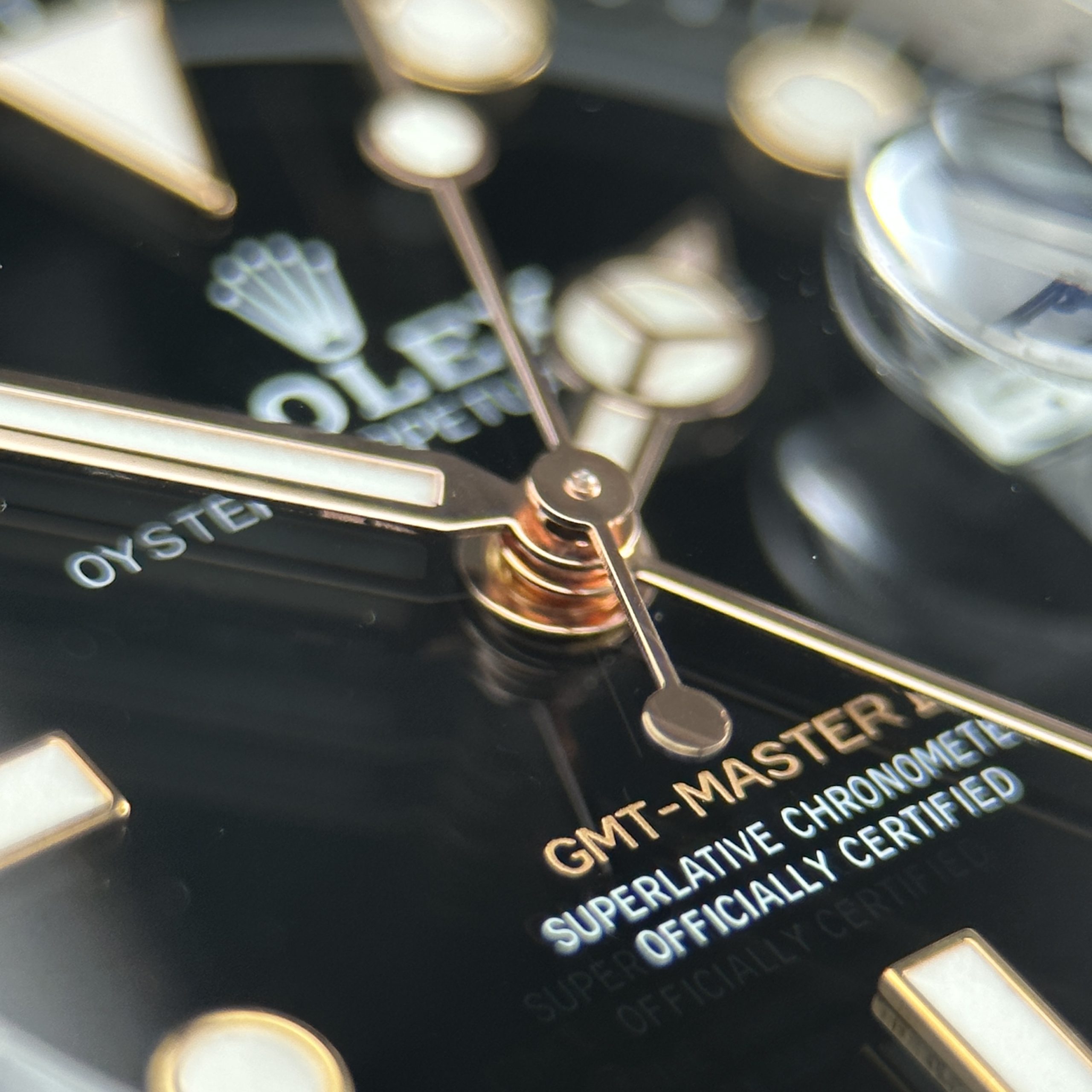 Rolex GMT-Master II 126711CHNR-0002 Root Beer Replica Watch Two Tone Rose Gold Plate Black Dial Bezel Ceramic Clean Factory 40mm (9)