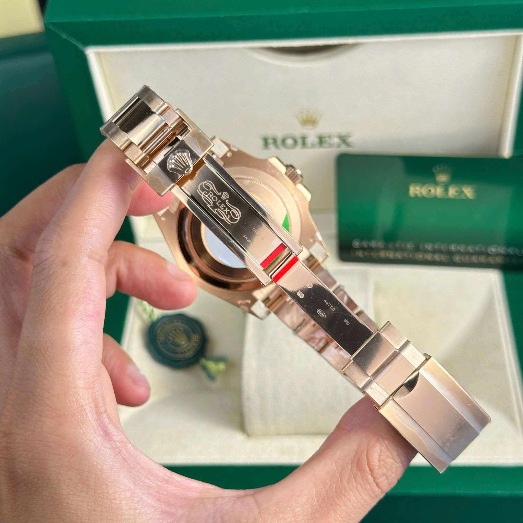 Rolex GMT-Master II 126715CHNR-0001 Root Beer Best Quality Replica Watch Rose Gold Plate Black Dial Bezel Ceramic Clean Factory 40mm (5)