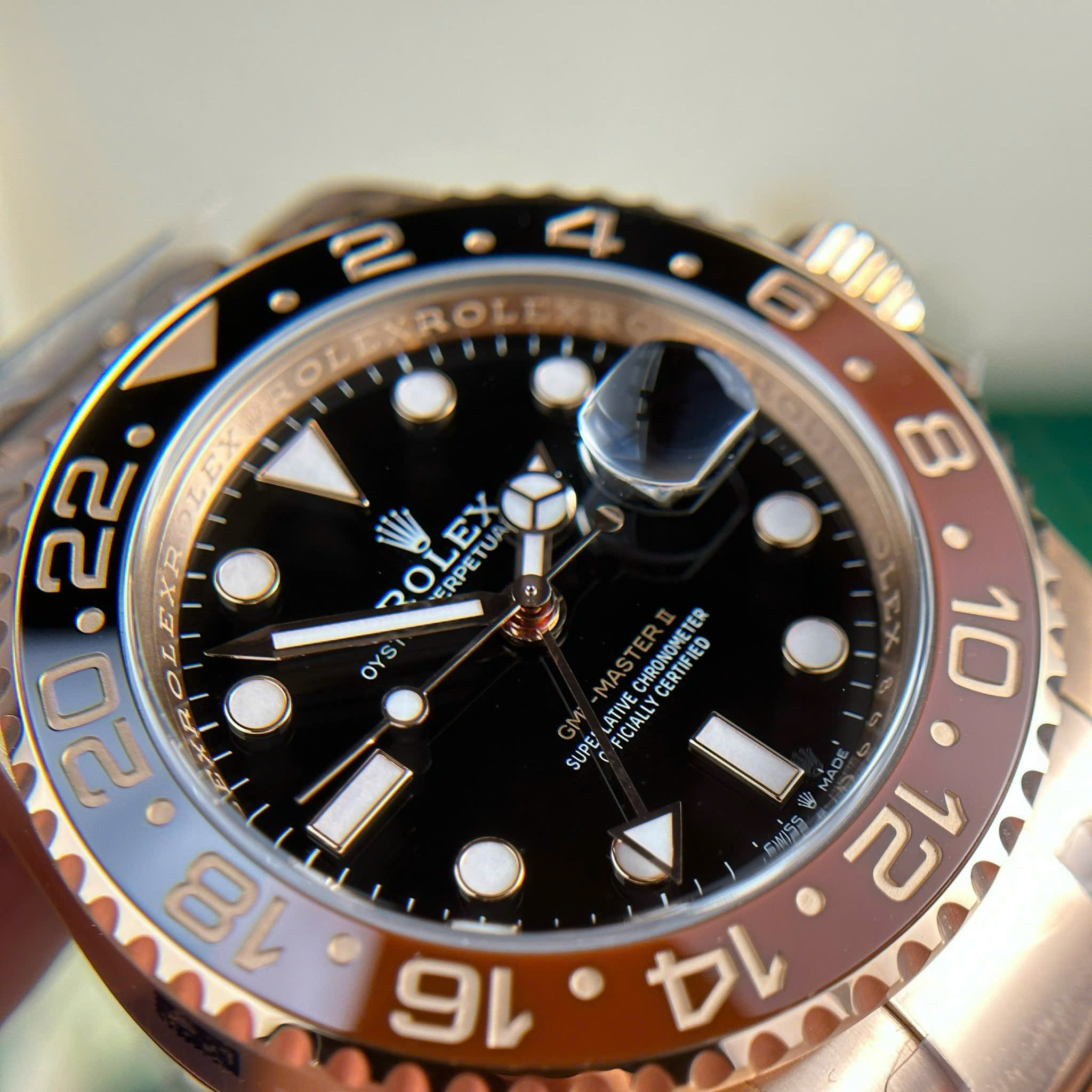 Rolex GMT-Master II 126715CHNR-0001 Root Beer Best Quality Replica Watch Rose Gold Plate Black Dial Bezel Ceramic Clean Factory 40mm (9)