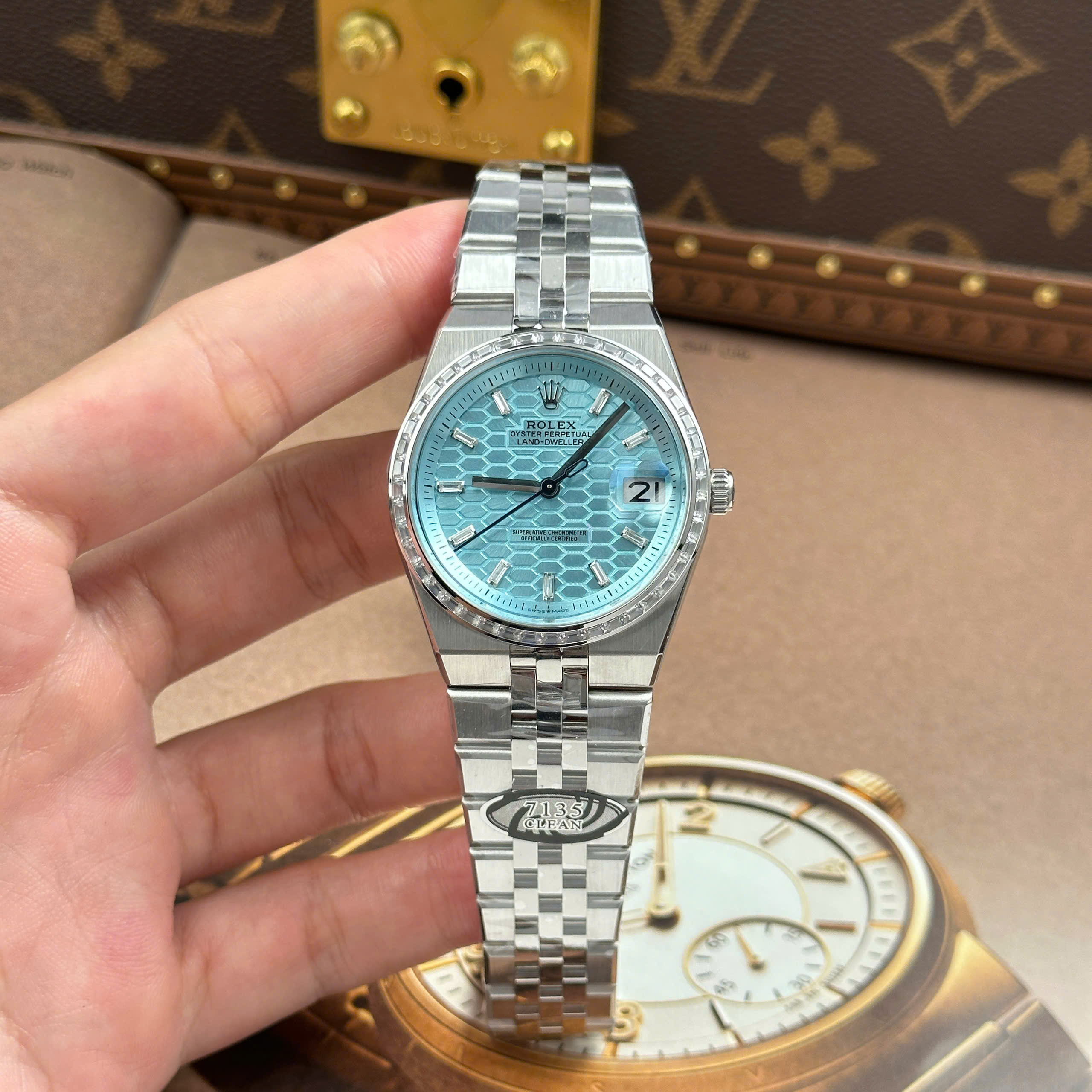 Rolex Land-Dweller Best Quality Replica Watch Ice Blue Dial Rhinestone Baguette Bezel Clean Factory 36mm (13)