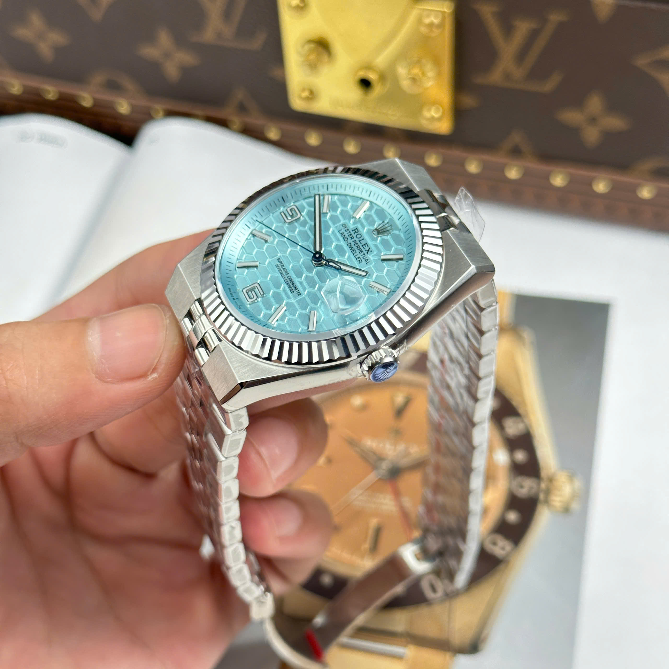 Rolex Land-Dweller Replica Watch Ice Blue Dial Stainless Steel Automatic Clean Factory 40mm (14)