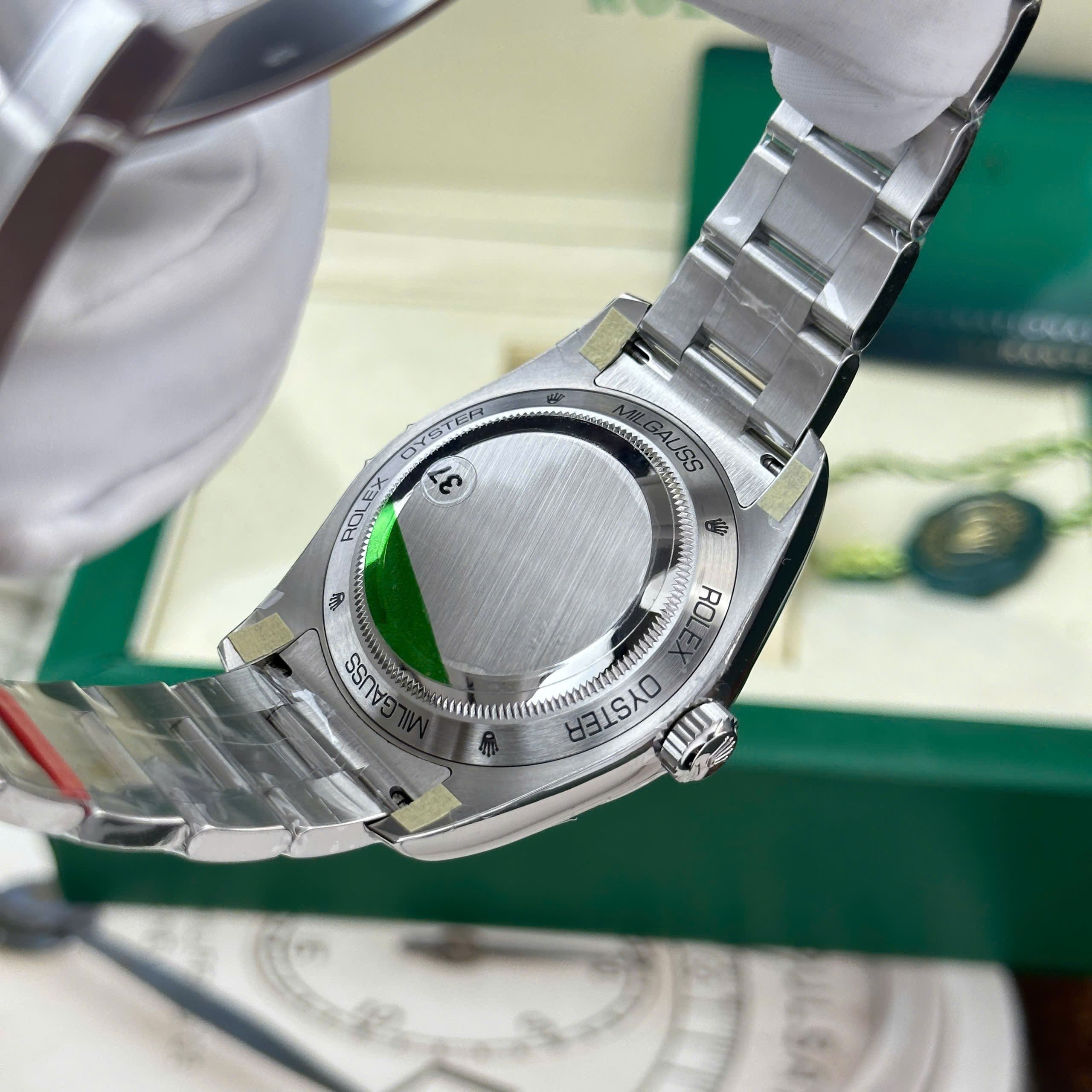 Rolex Milgauss 116400GV Best Replica Watches Green Dial Oyster Strap VS Factory 40mm (3)