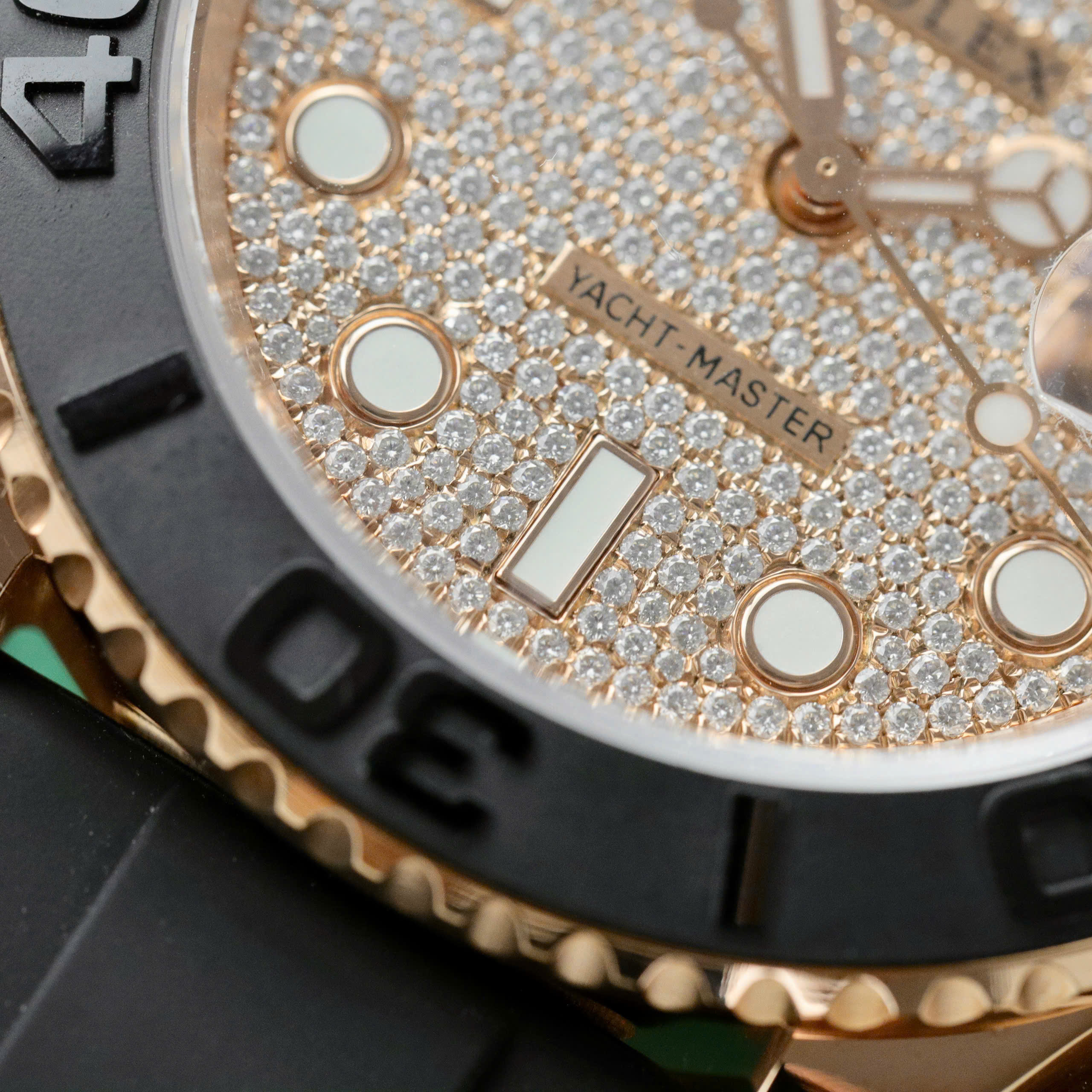 Rolex Yacht-Master V3 Luxury Imitation Watch Gold Wrapped 18K Diamond Moissanite Rubber Strap 40mm (4)