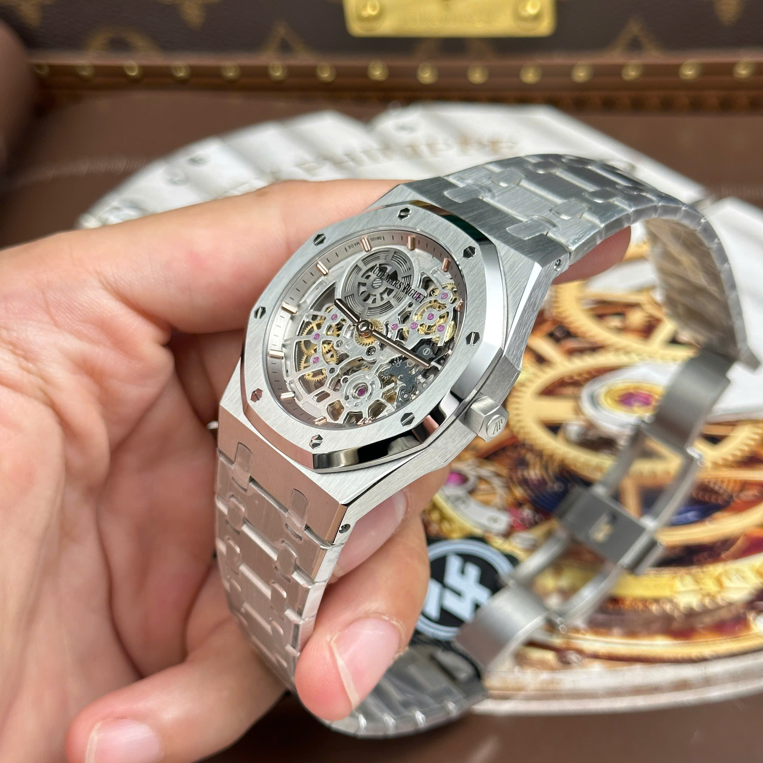 Audemars Piguet Replica 11 Royal Oak Jumbo Extra-thin Openworked 16204 Skeleton Dial Stainless Steel ZF Factory 39mm (13)