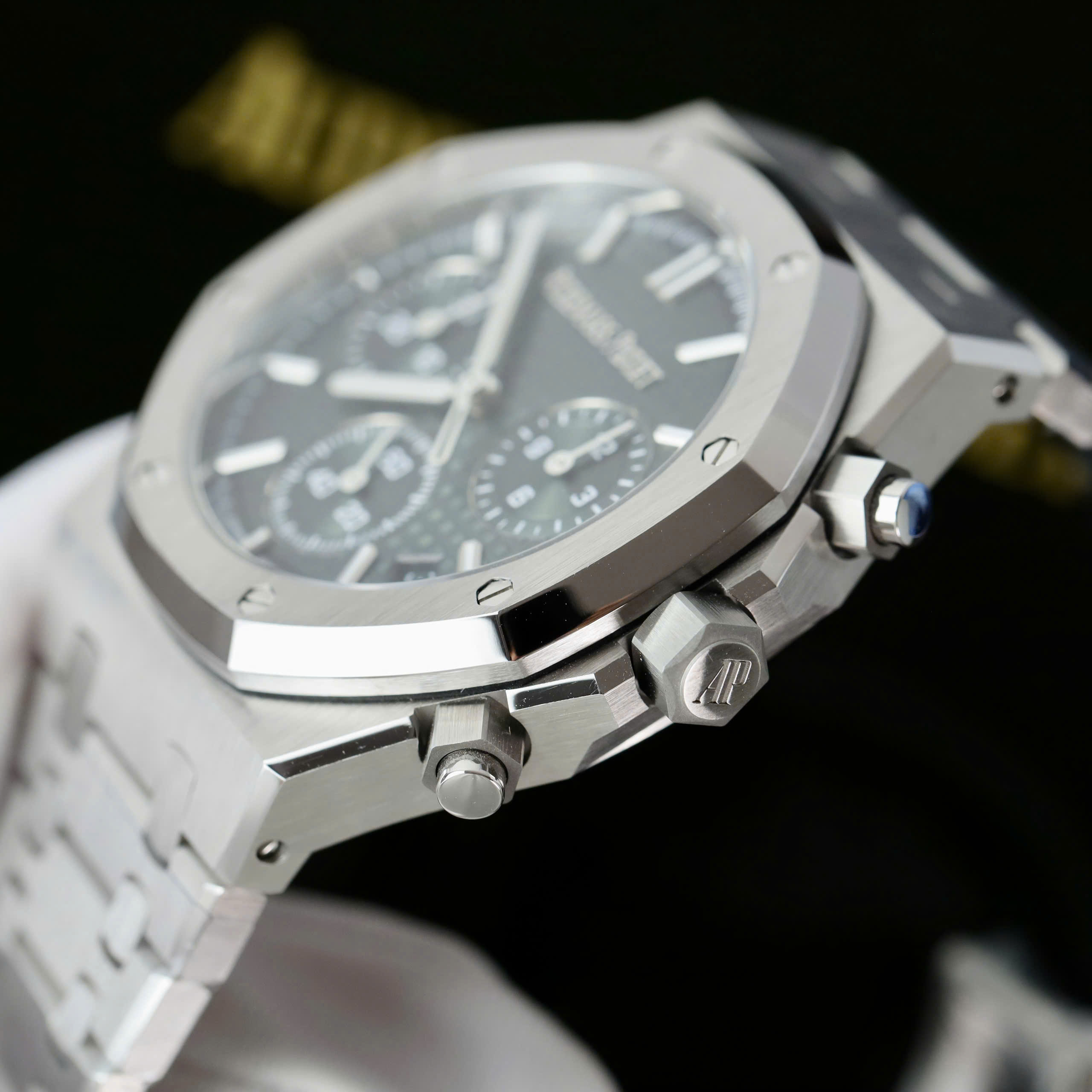 Audemars Piguet Royal Oak 26240 Good Imitation Watches Green Dial Chronograph APS Factory 41mm (4)