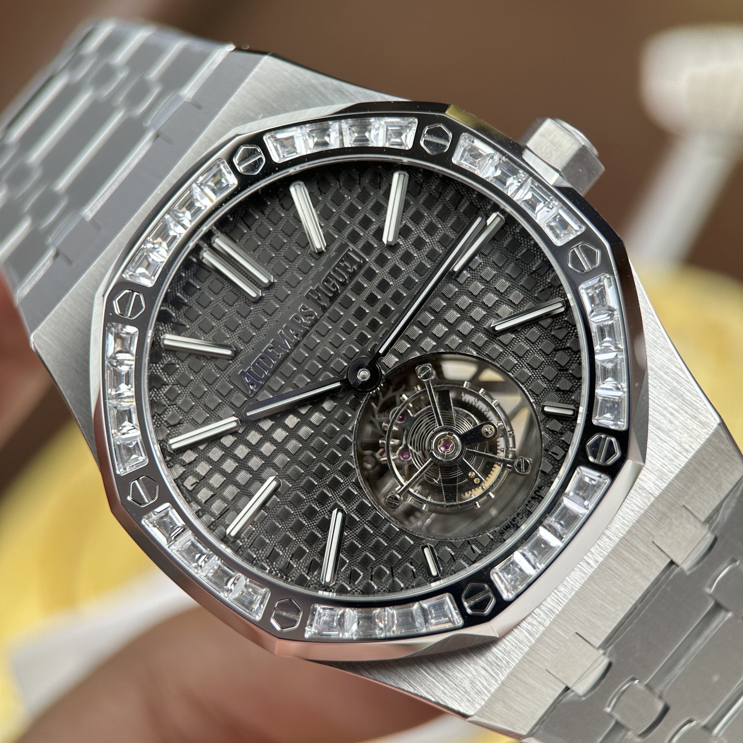 Audemars Piguet Royal Oak Flying Tourbillon 26730 Imitation Watch Rhinestone Bezel Grey Dial BBS Factory 41mm (11)
