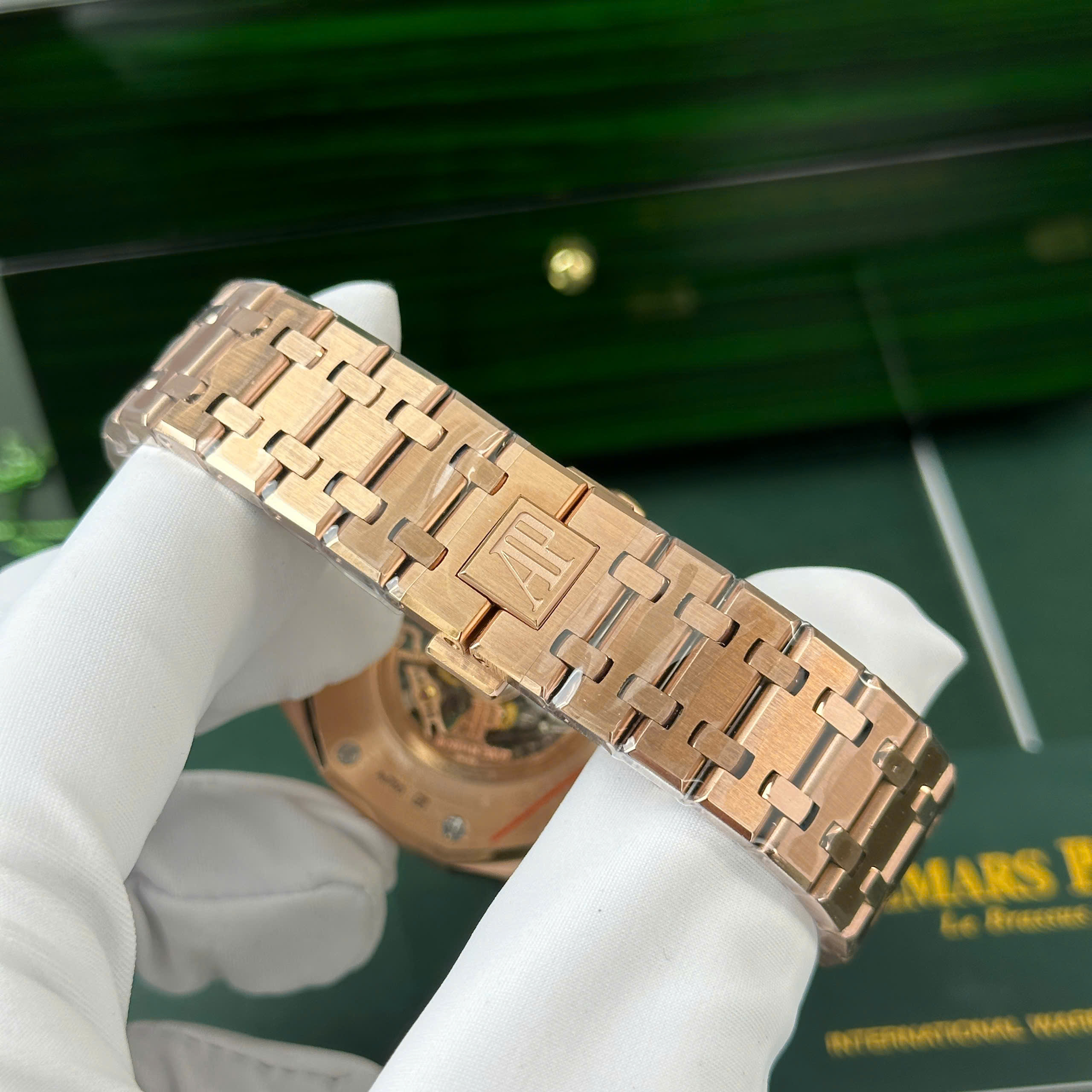 Audemars Piguet Royal Oak Openworked 15407 Replica Watch Rose Gold Plate Black Skeleton Dial 41mm (1)