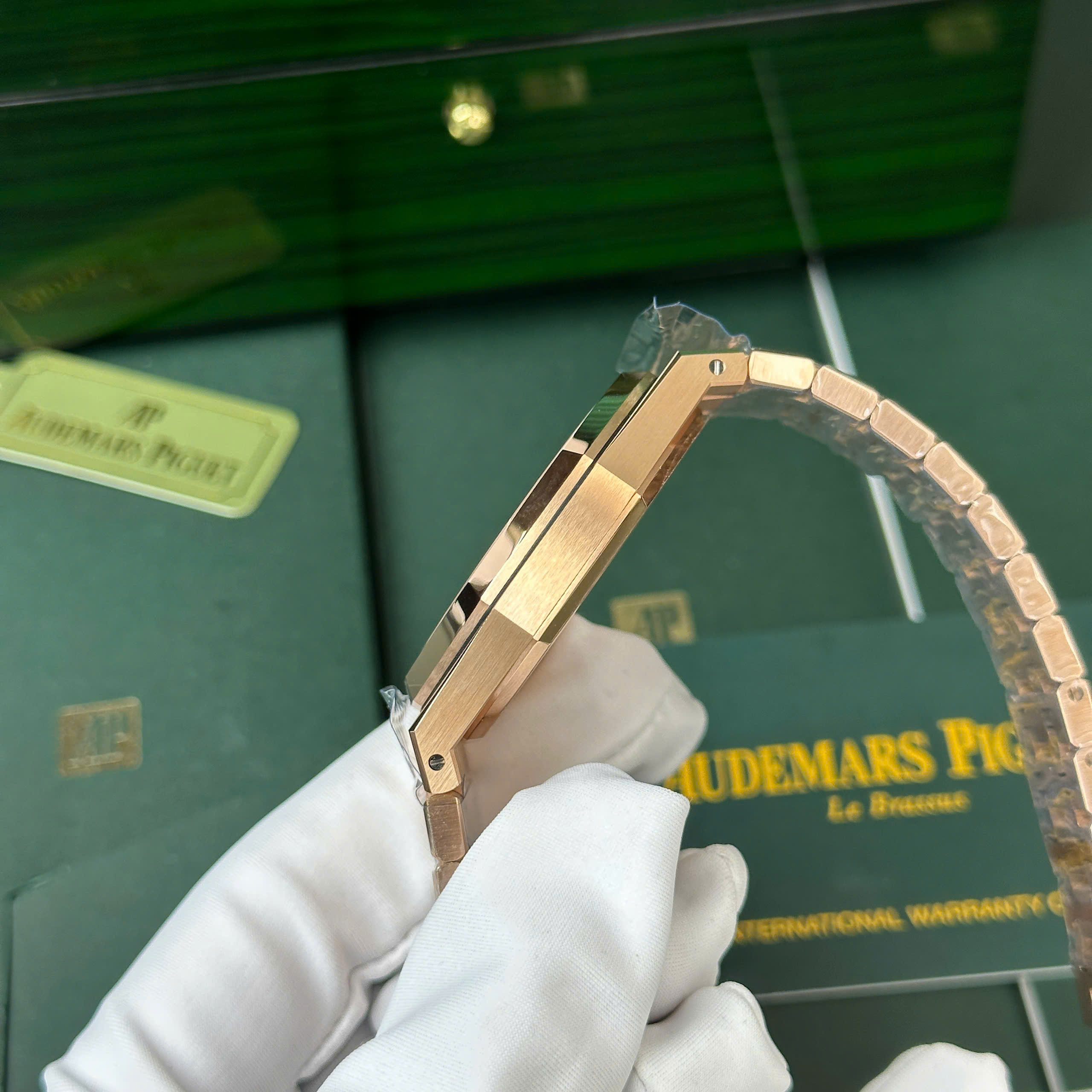 Audemars Piguet Royal Oak Openworked 15407 Replica Watch Rose Gold Plate Black Skeleton Dial 41mm (4)