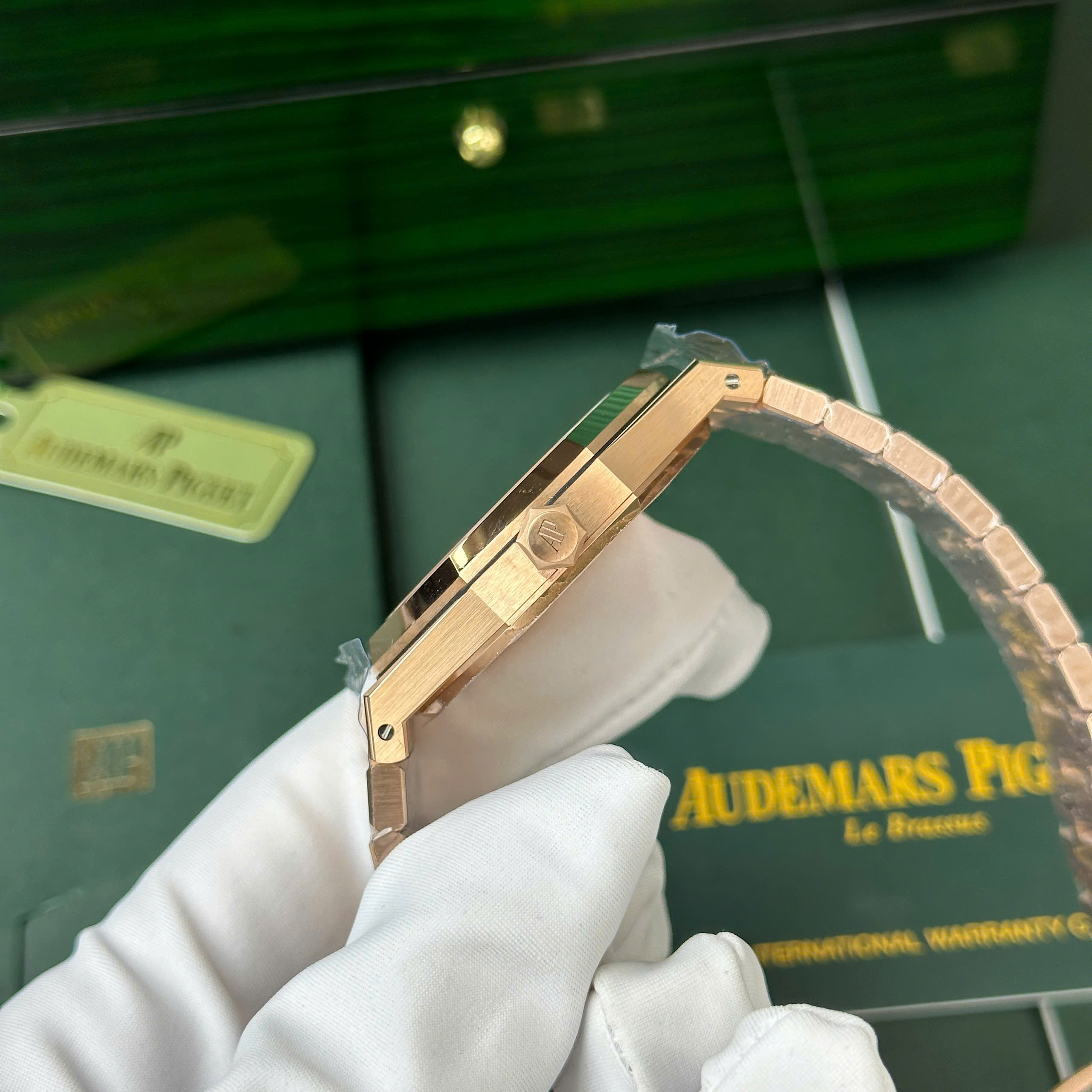 Audemars Piguet Royal Oak Openworked 15407 Replica Watch Rose Gold Plate Black Skeleton Dial 41mm (5)