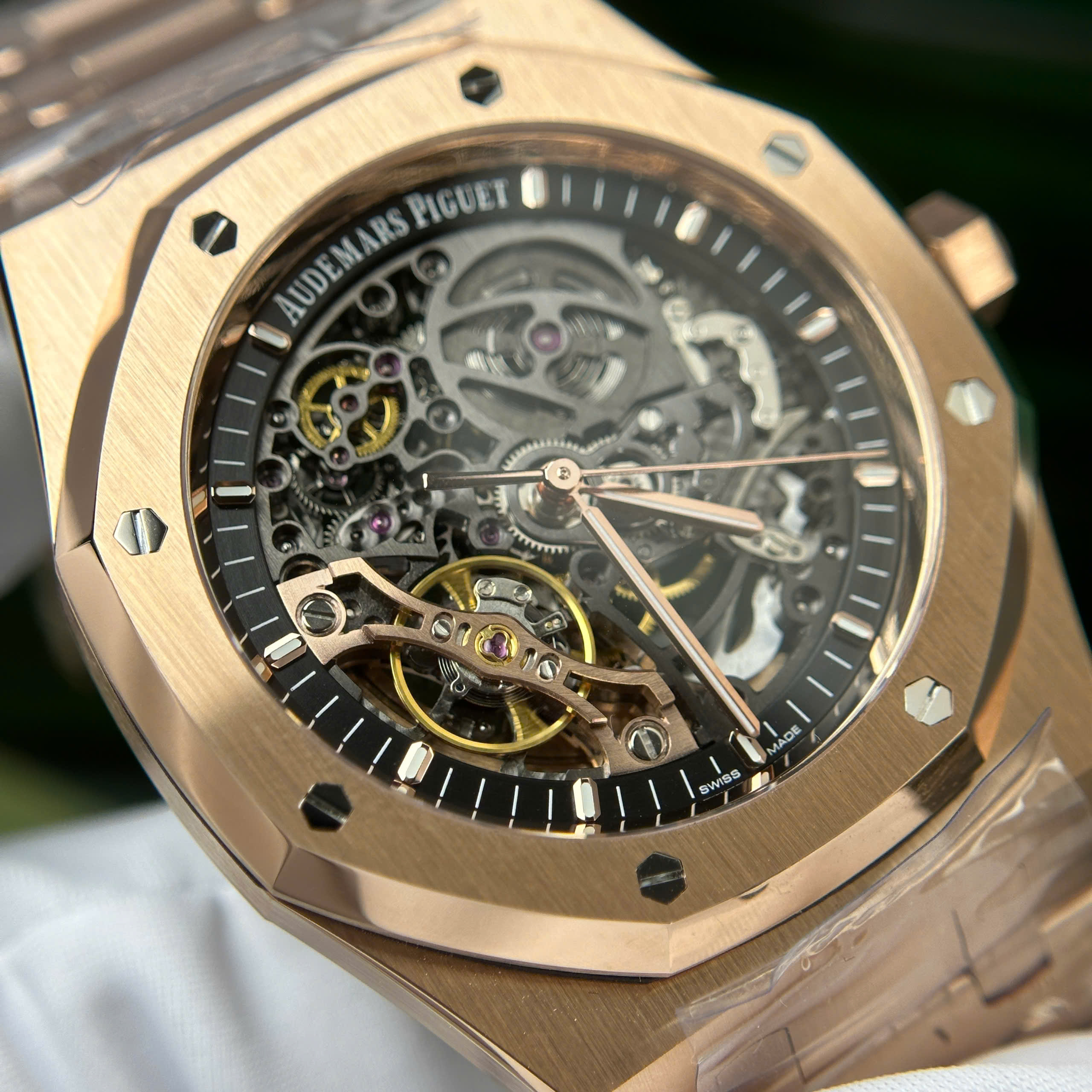 Audemars Piguet Royal Oak Openworked 15407 Replica Watch Rose Gold Plate Black Skeleton Dial 41mm (7)