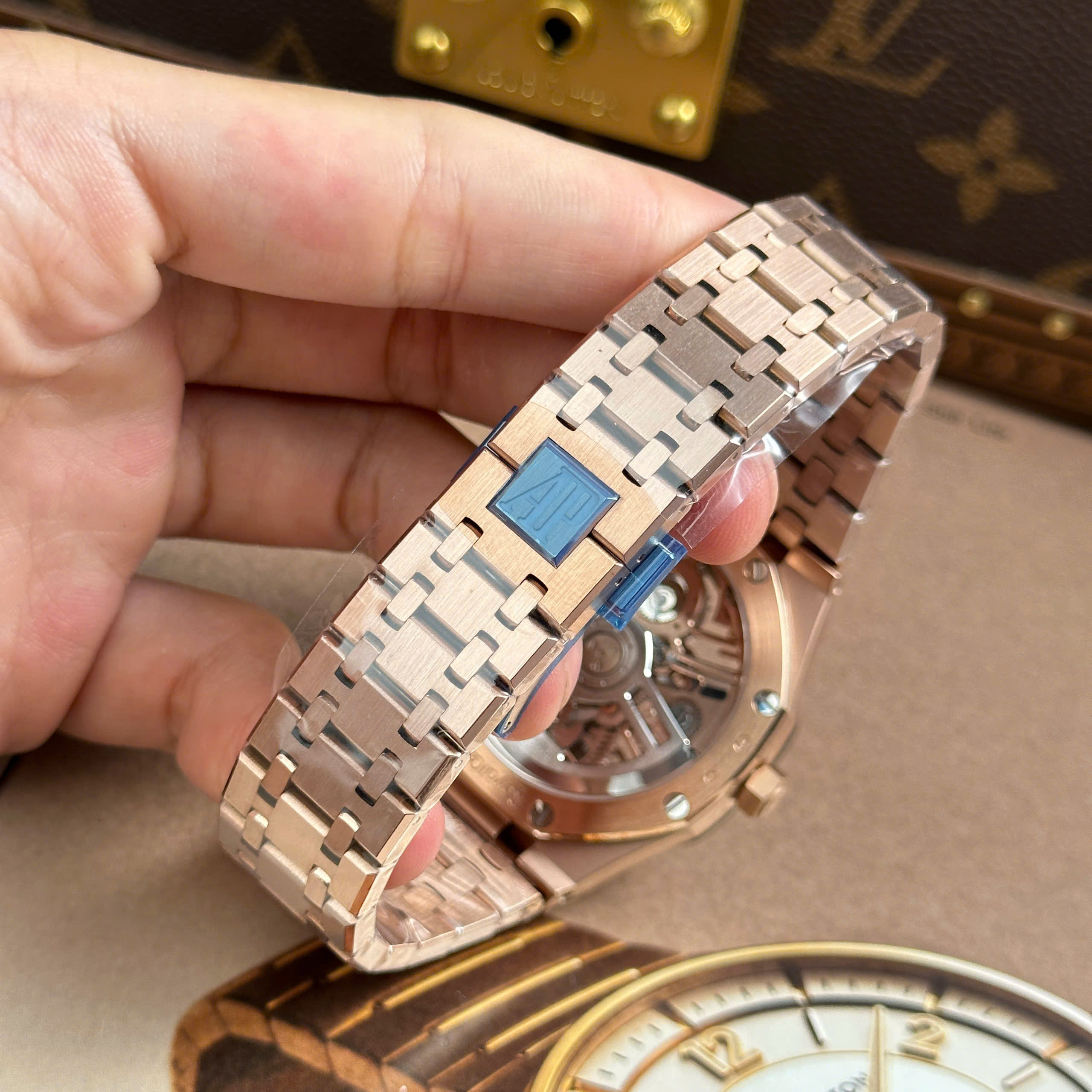 Audemars Piguet Royal Oak Tourbillon 26735 Best Quality Replica Watch Rose Gold Plate Skeleton Dial 41mm (3)