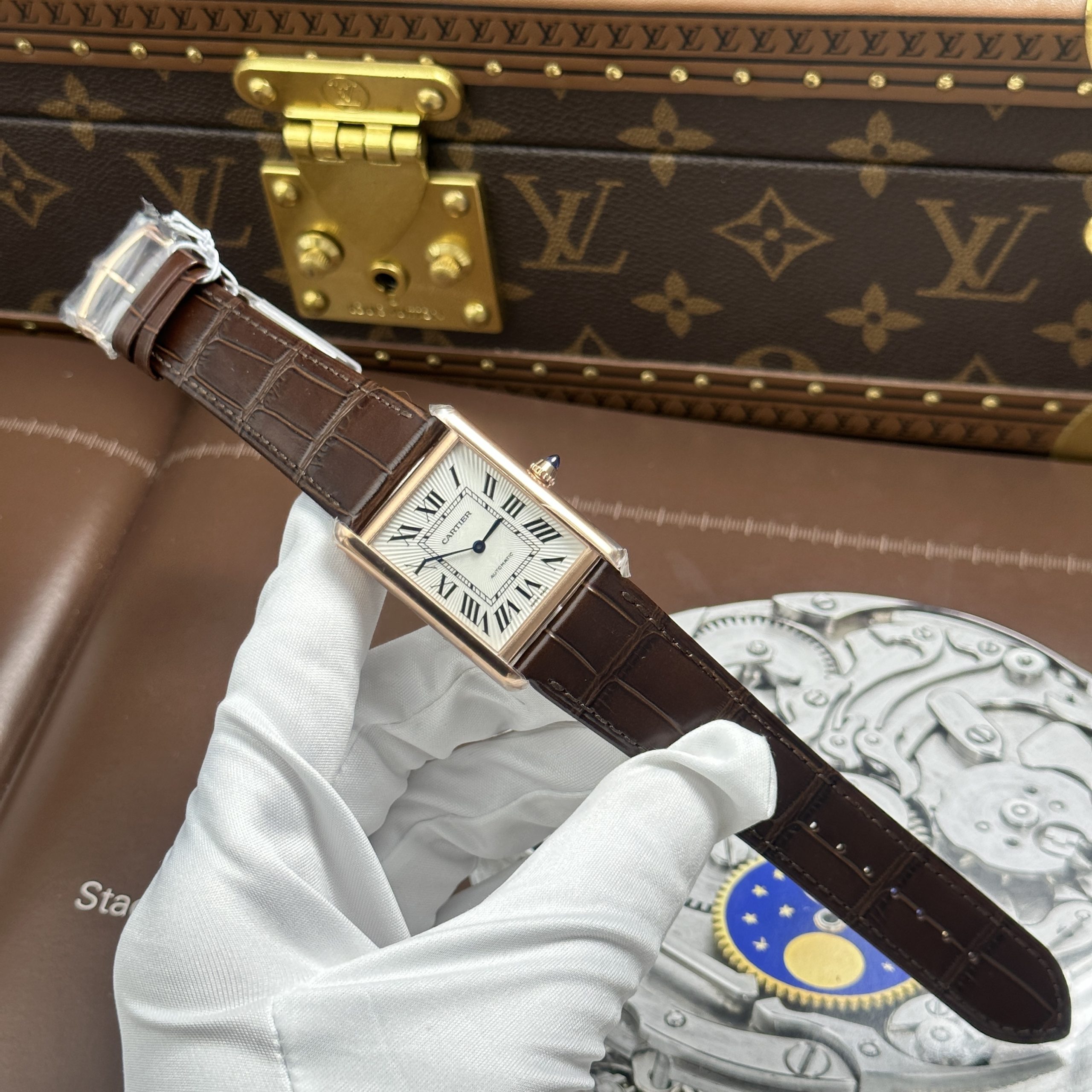 Cartier Tank Louis XL Best Replica Watch Rose Gold Plate White Dial Leather Strap Automatic 27.8 x 38 (12)