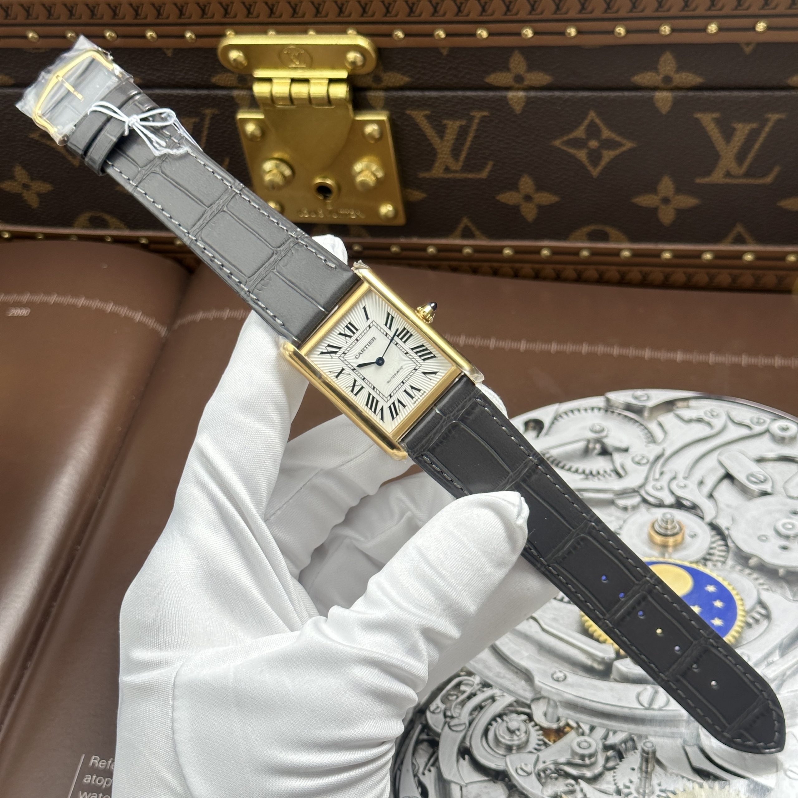 Cartier Tank Louis XL Replica Watch Gold Plate White Dial Black Leather Strap 27.8 x 38 (12)