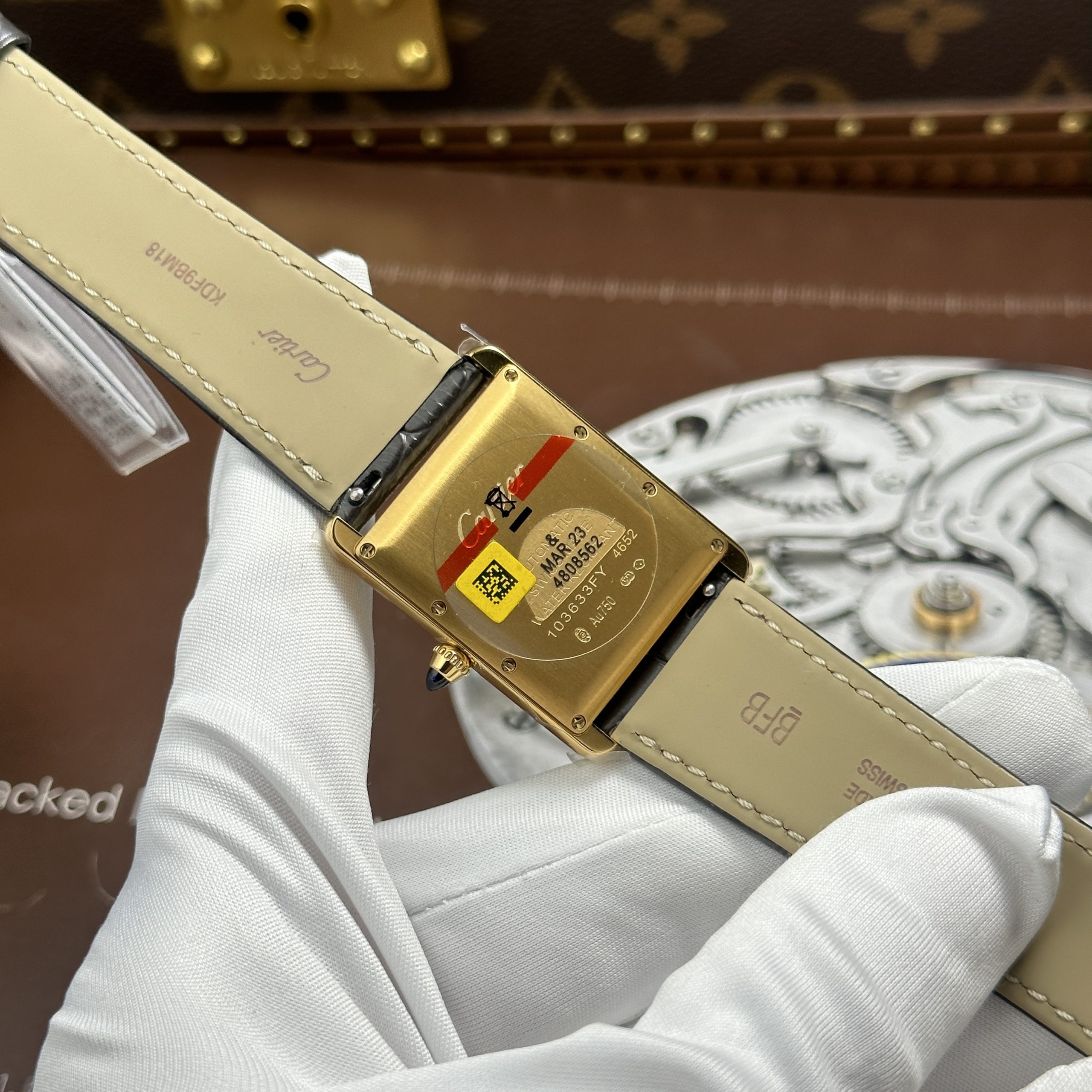 Cartier Tank Louis XL Replica Watch Gold Plate White Dial Black Leather Strap 27.8 x 38 (2)