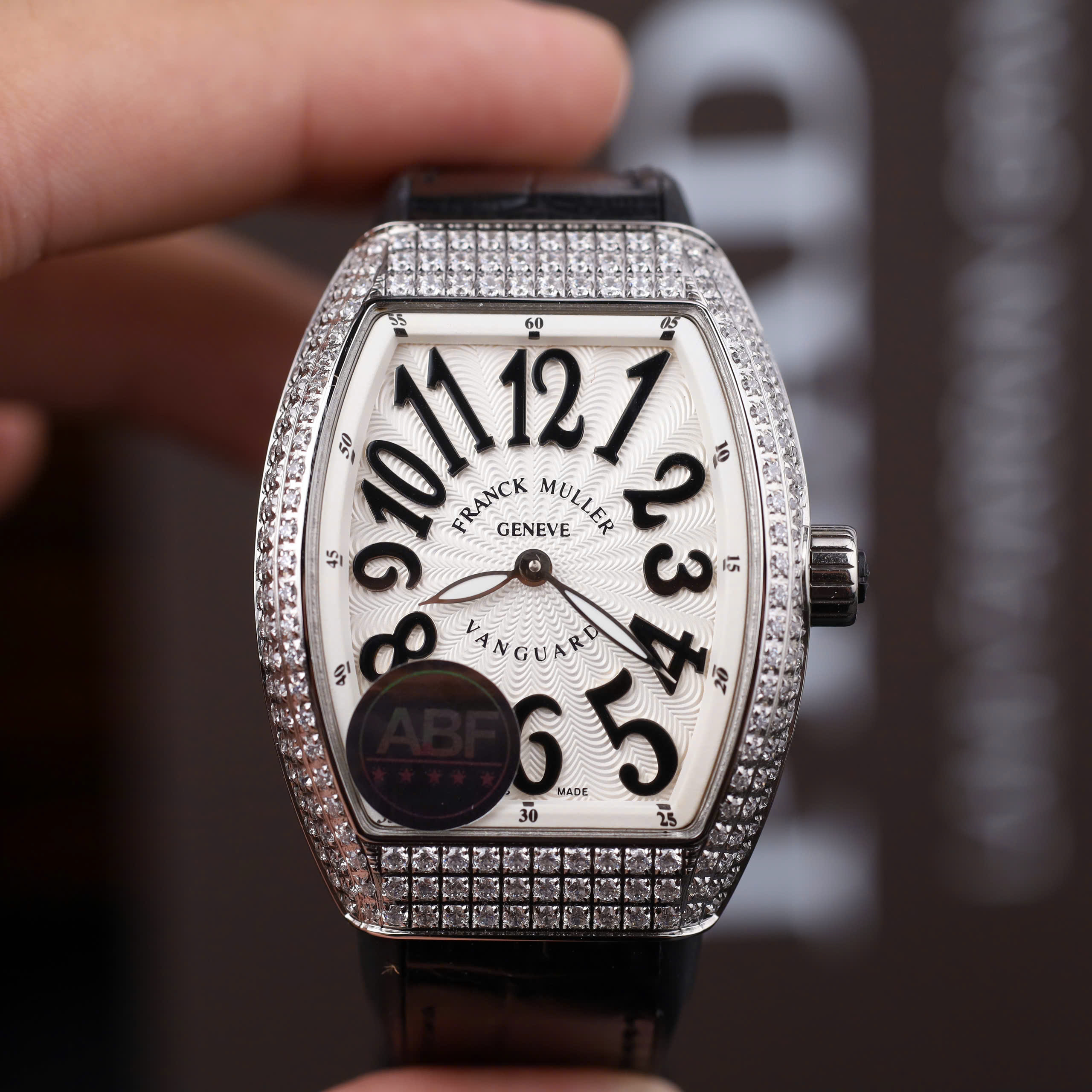 Franck Muller V32 Good Imitation Watch White Dial Rhinestone Case Rubber Strap ABF Factory 36mm (1)
