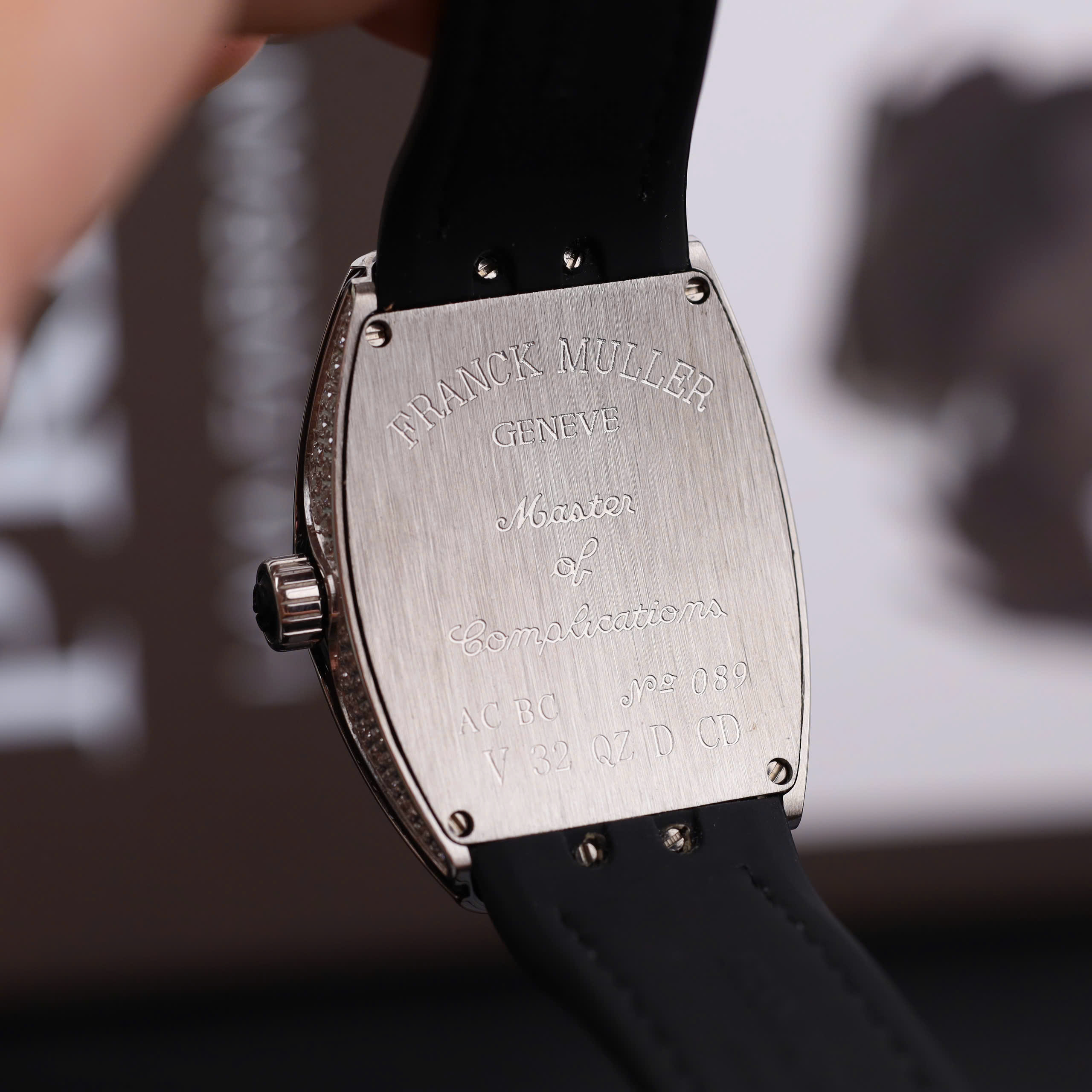 Franck Muller V32 Good Imitation Watch White Dial Rhinestone Case Rubber Strap ABF Factory 36mm (3)